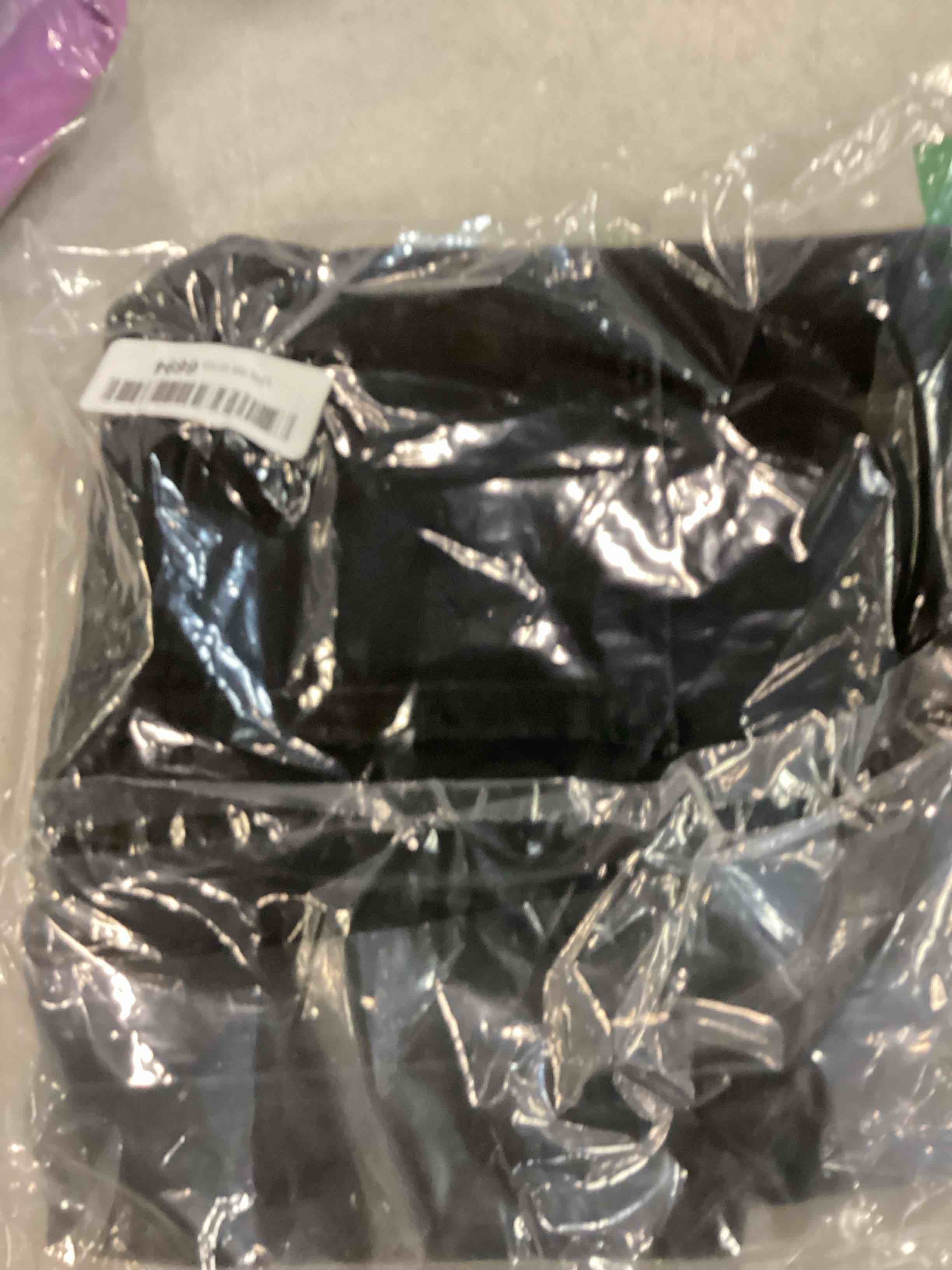 https://s3.amazonaws.com/lotting-images-prod/bidfta/PPE00161995_1728596831183.jpeg
