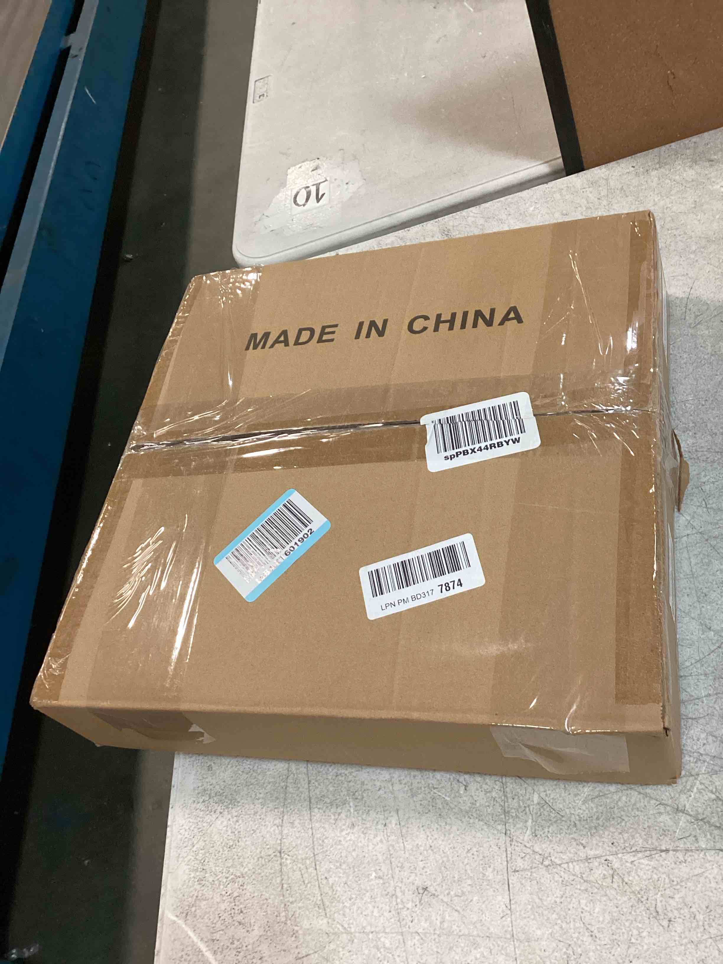 https://s3.amazonaws.com/lotting-images-prod/bidfta/PPE00164727_1728605745491.jpeg