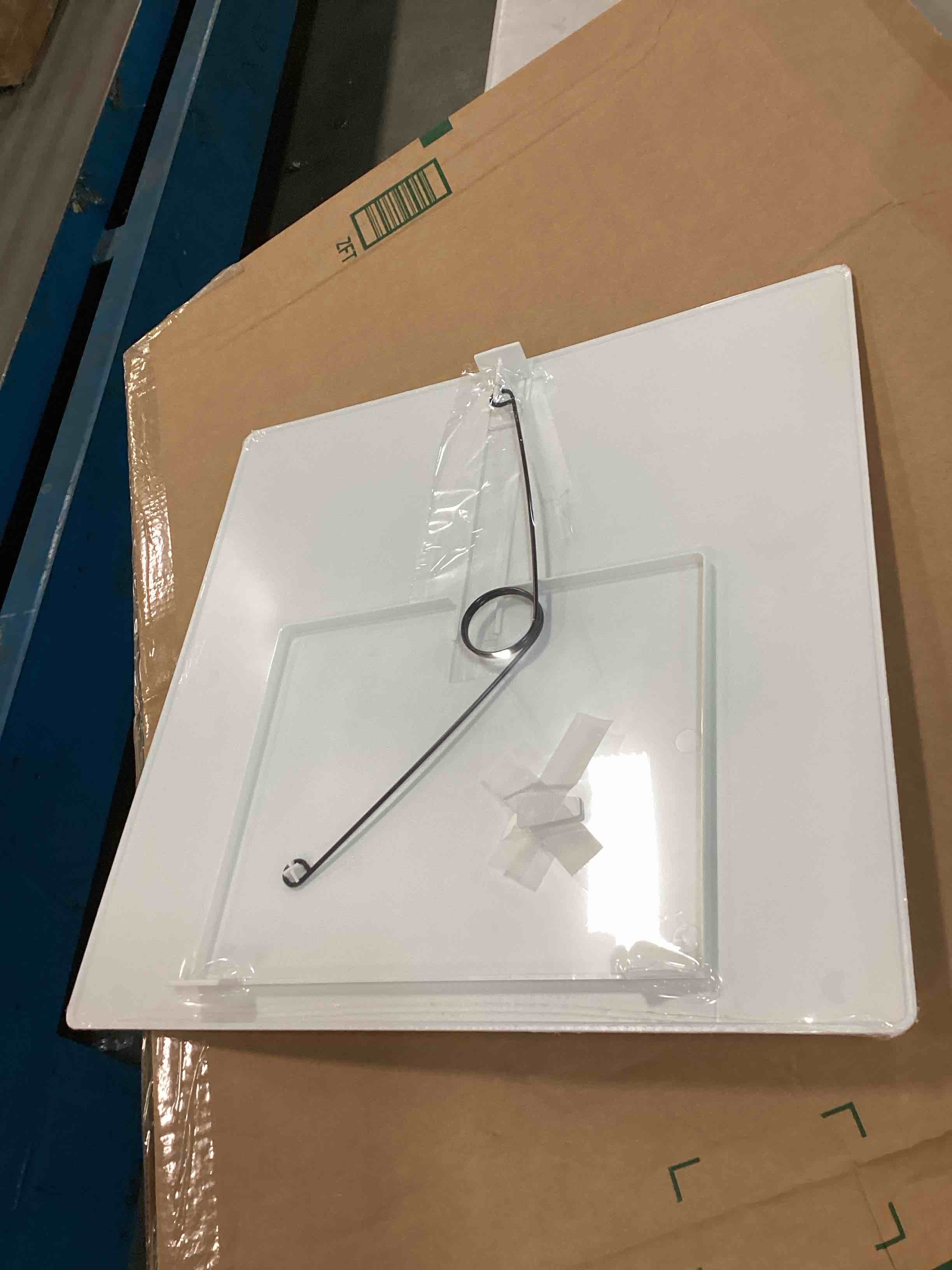 https://s3.amazonaws.com/lotting-images-prod/bidfta/PPE00164731_1728605223316.jpeg