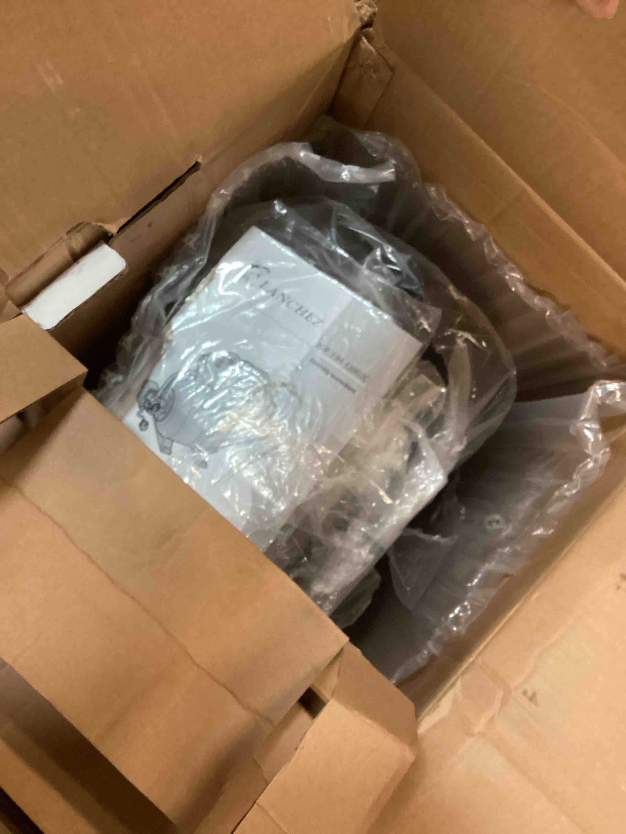 https://s3.amazonaws.com/lotting-images-prod/bidfta/PPE00165615_1728304876496.jpeg
