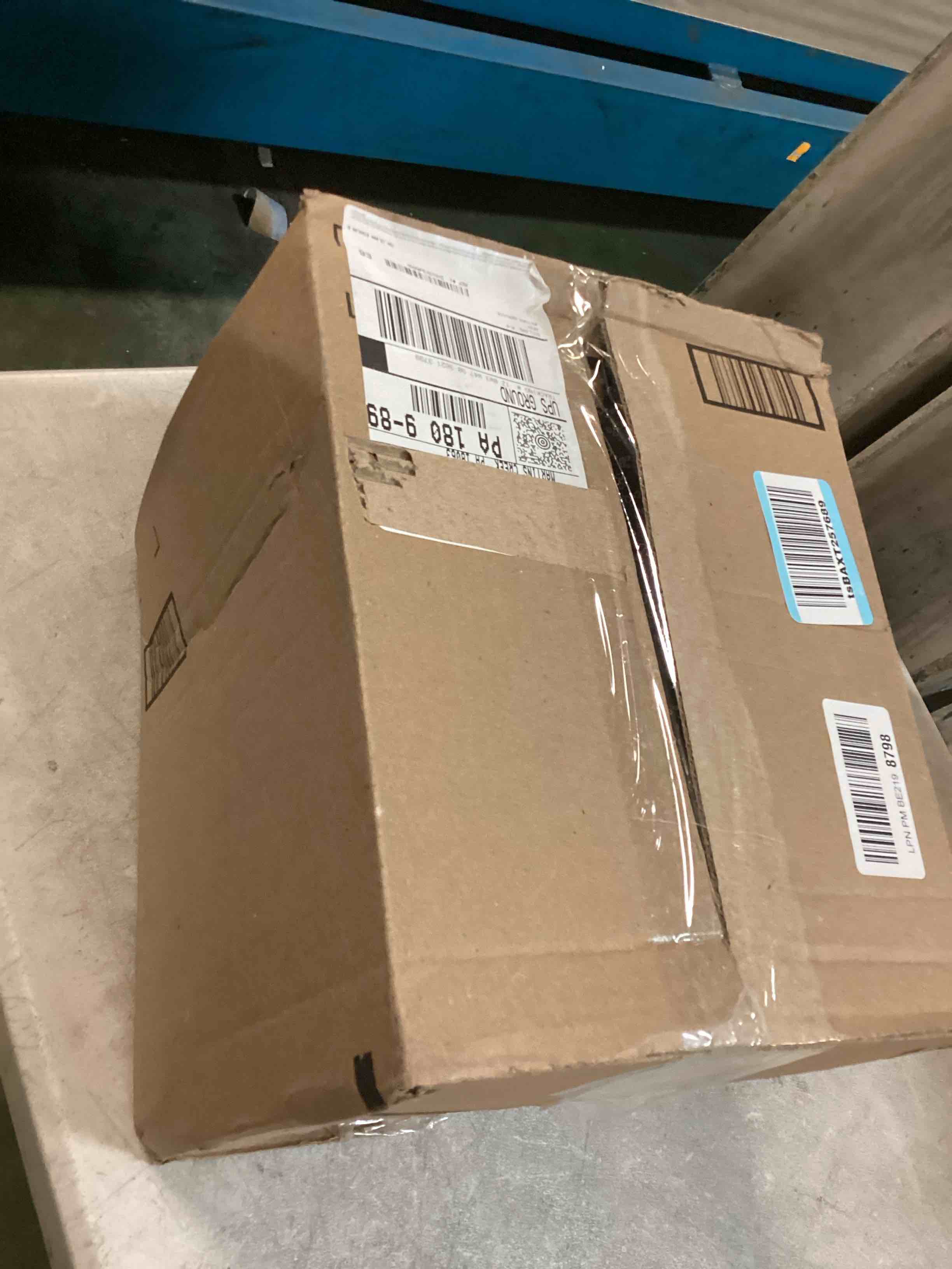 https://s3.amazonaws.com/lotting-images-prod/bidfta/PPE00165636_1728301844365.jpeg