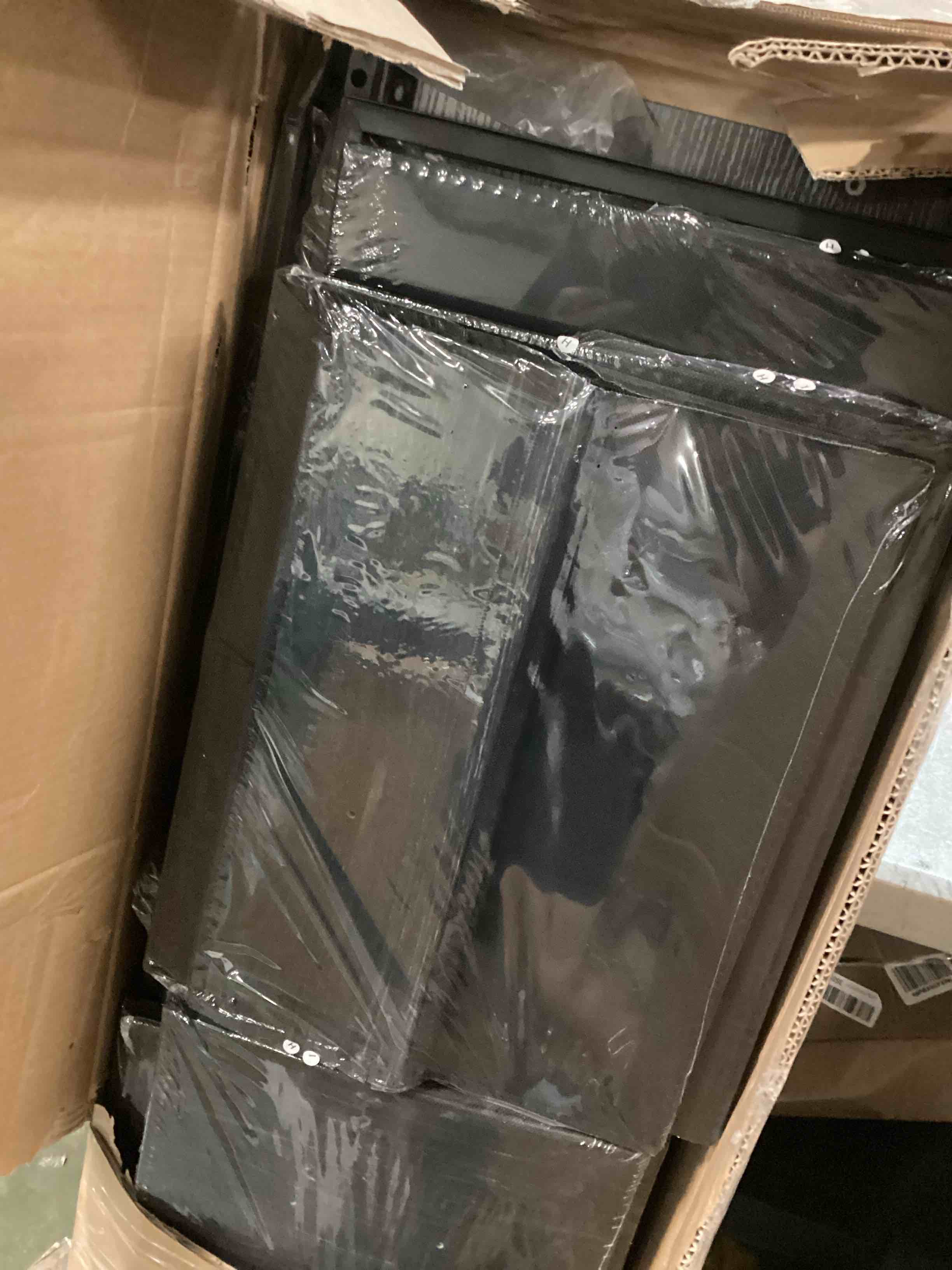 https://s3.amazonaws.com/lotting-images-prod/bidfta/PPE00165655_1728300620014.jpeg