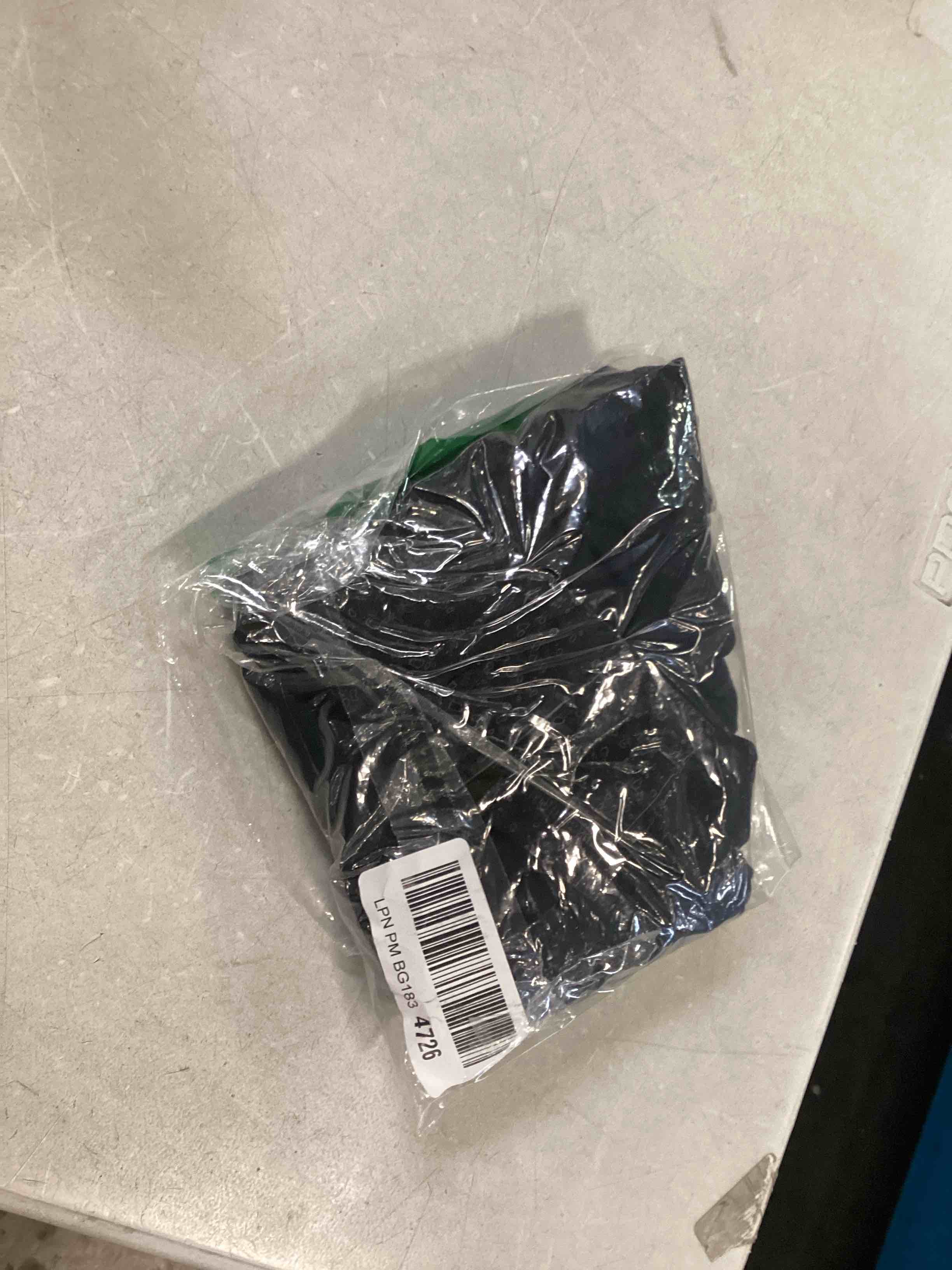 https://s3.amazonaws.com/lotting-images-prod/bidfta/PPE00165689_1728071186999.jpeg