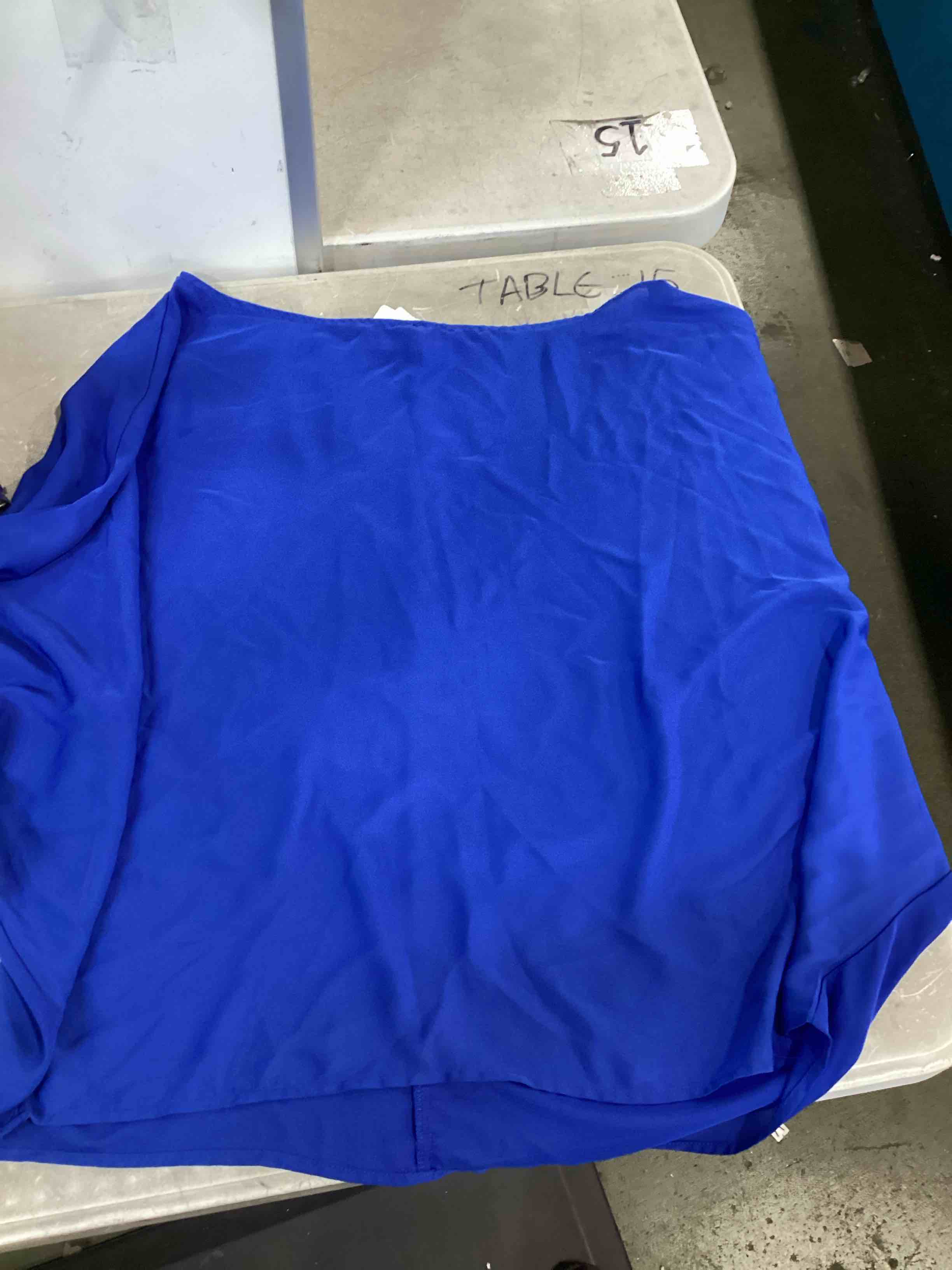 https://s3.amazonaws.com/lotting-images-prod/bidfta/PPE00166201_1728071183799.jpeg
