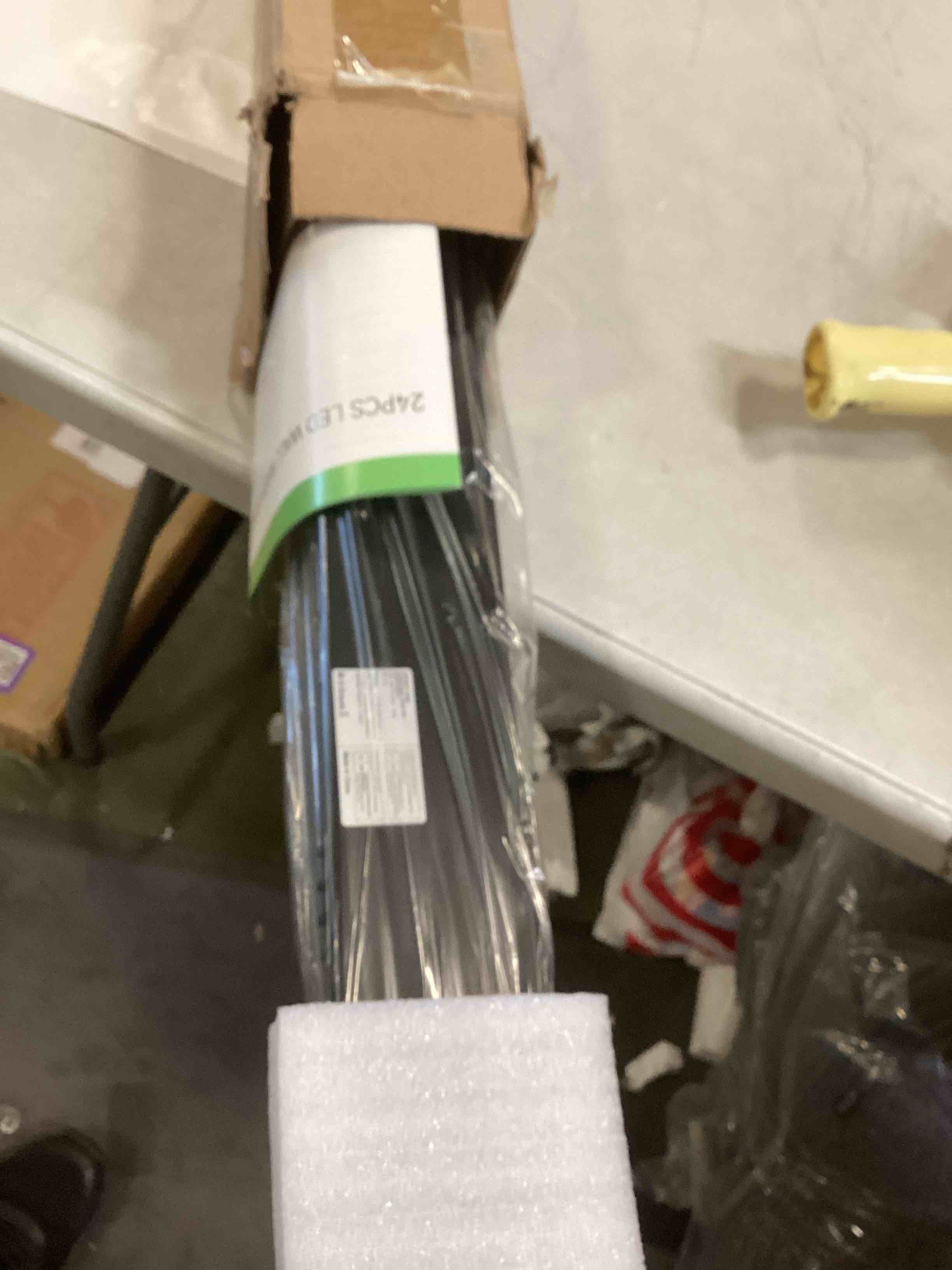 https://s3.amazonaws.com/lotting-images-prod/bidfta/PPE00166774_1728412140200.jpeg