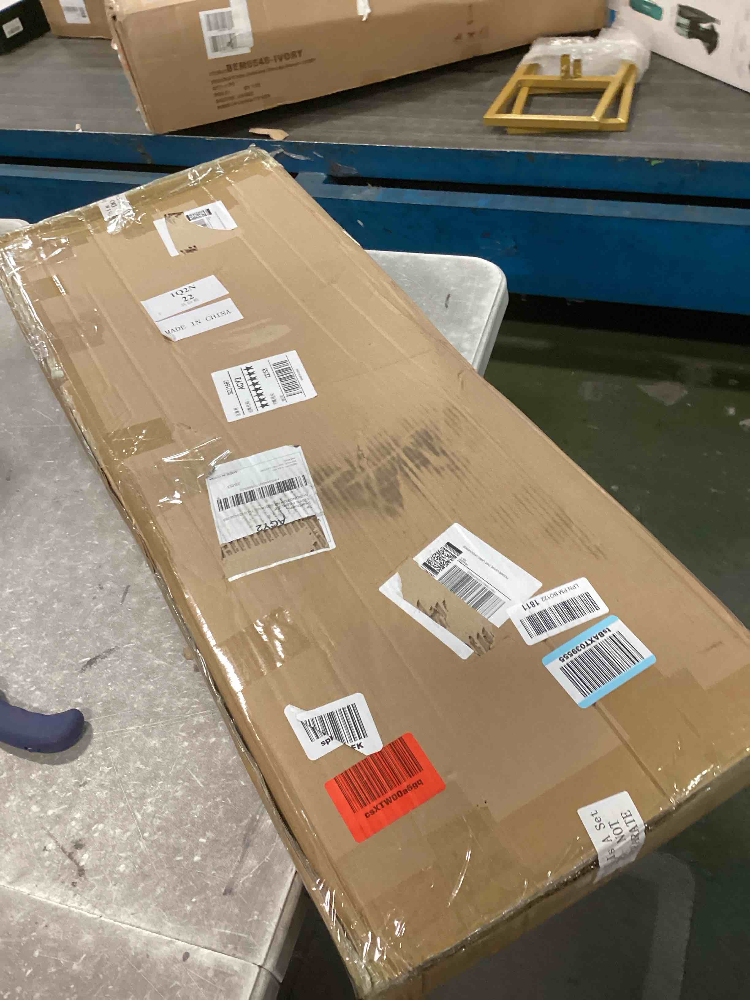 https://s3.amazonaws.com/lotting-images-prod/bidfta/PPE0016915_1724677578342.jpeg