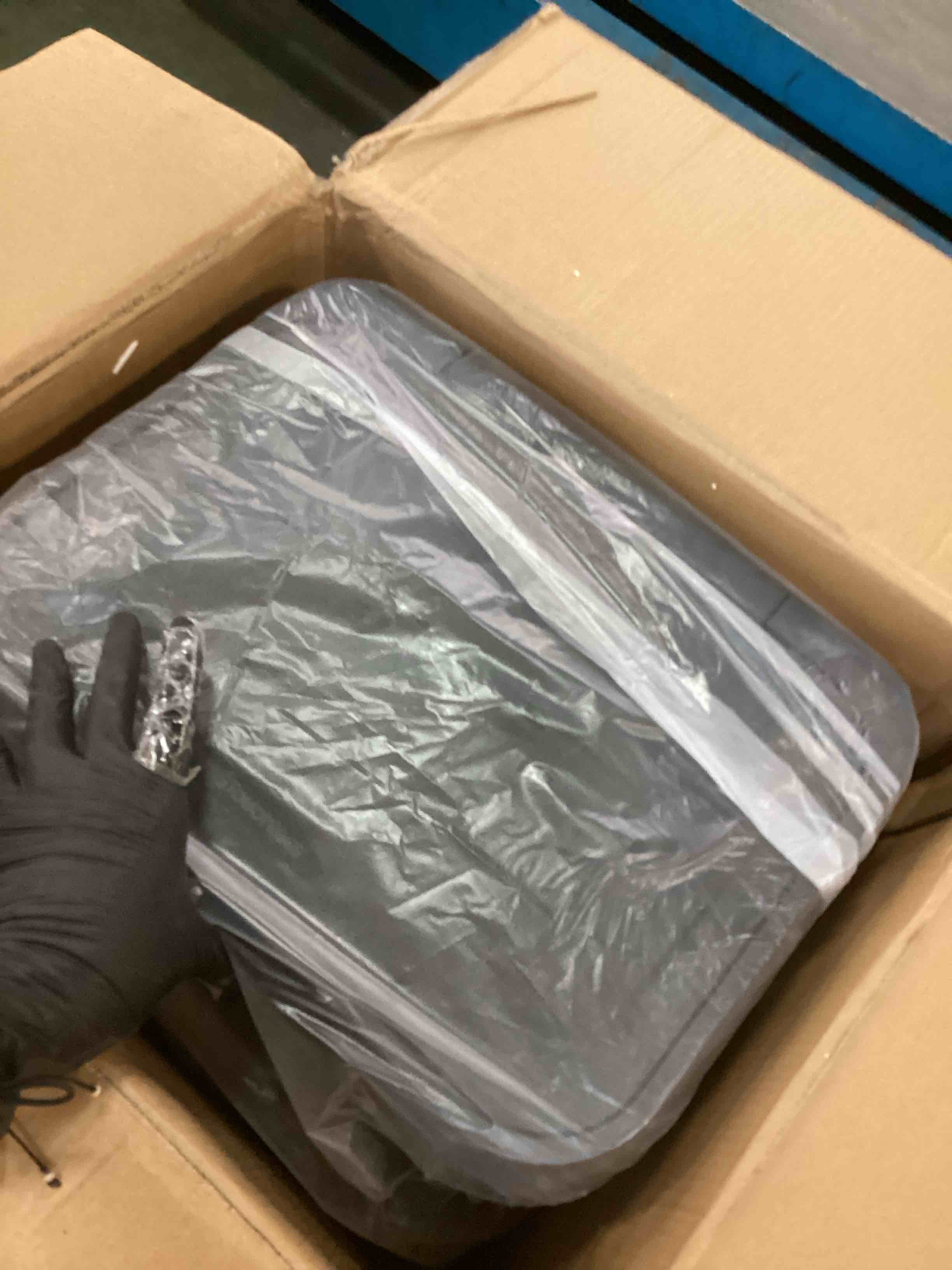 https://s3.amazonaws.com/lotting-images-prod/bidfta/PPE0017165_1724419512514.jpeg