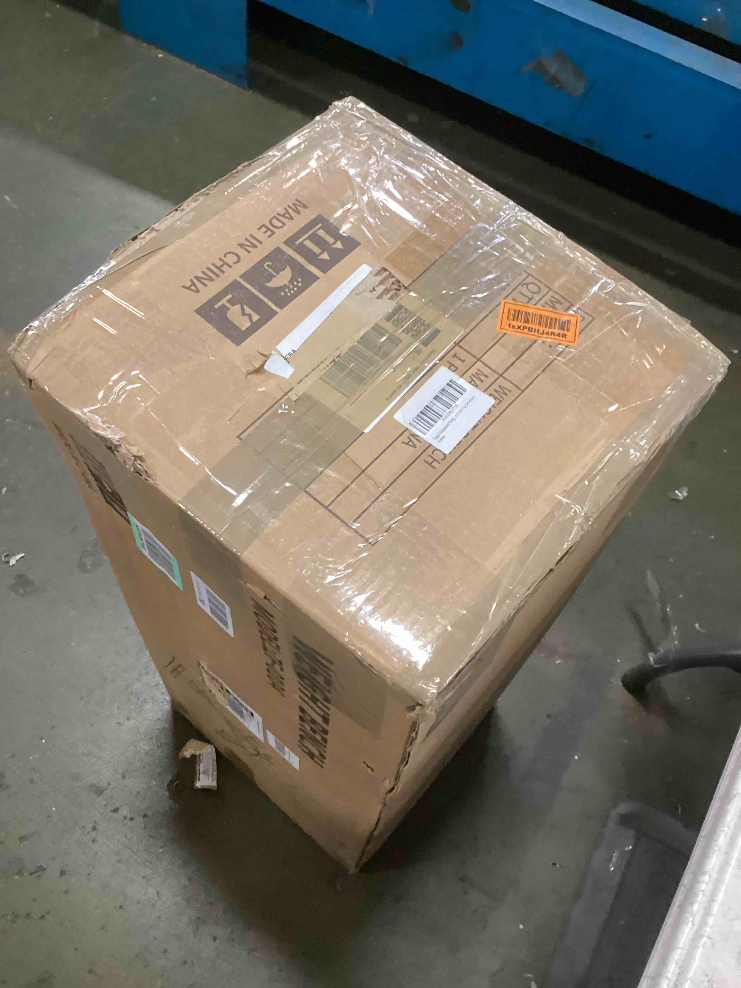 https://s3.amazonaws.com/lotting-images-prod/bidfta/PPE0017597_1724246917824.jpeg
