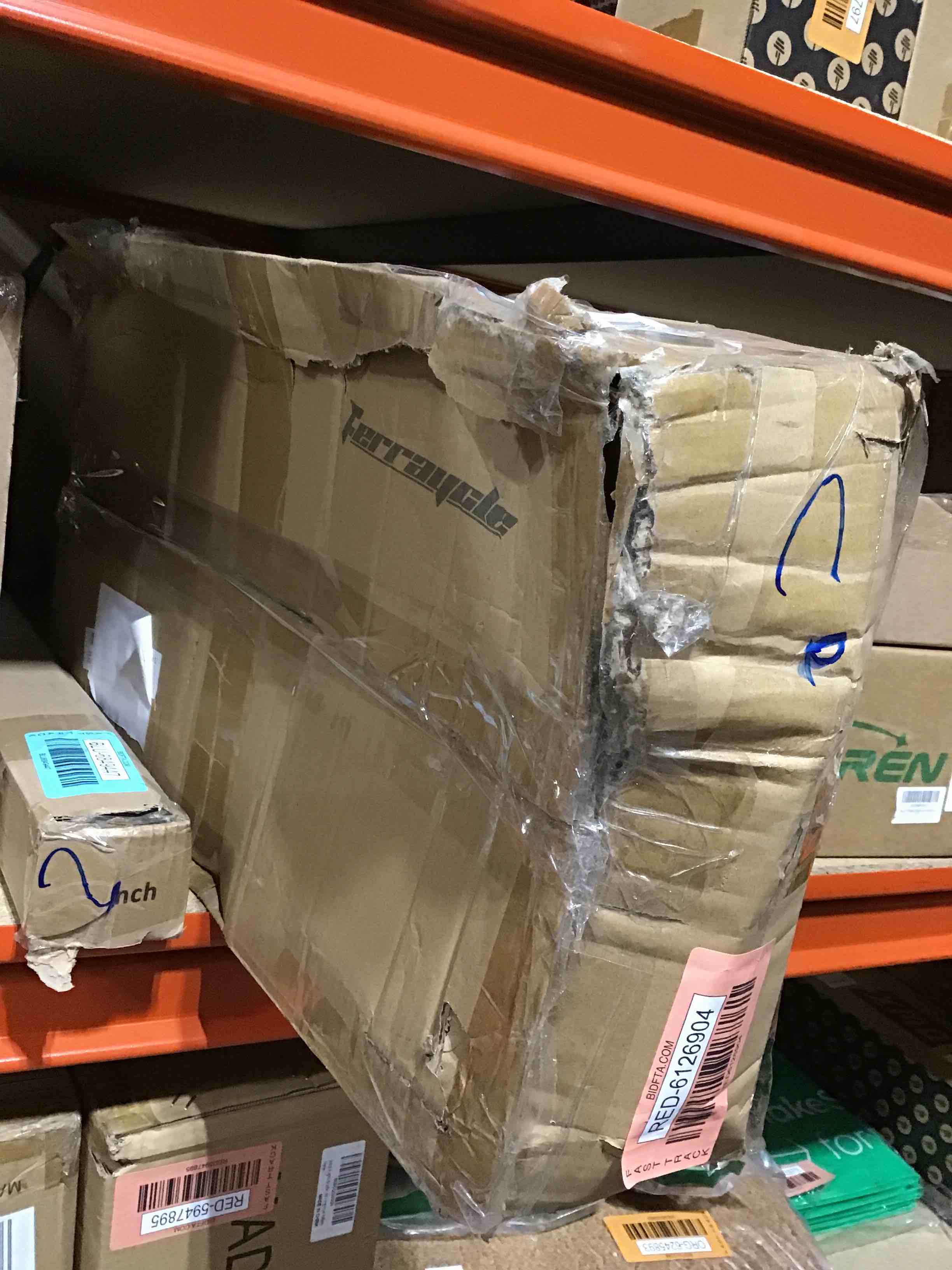 https://s3.amazonaws.com/lotting-images-prod/bidfta/PPE00181396_1726836544284.jpeg