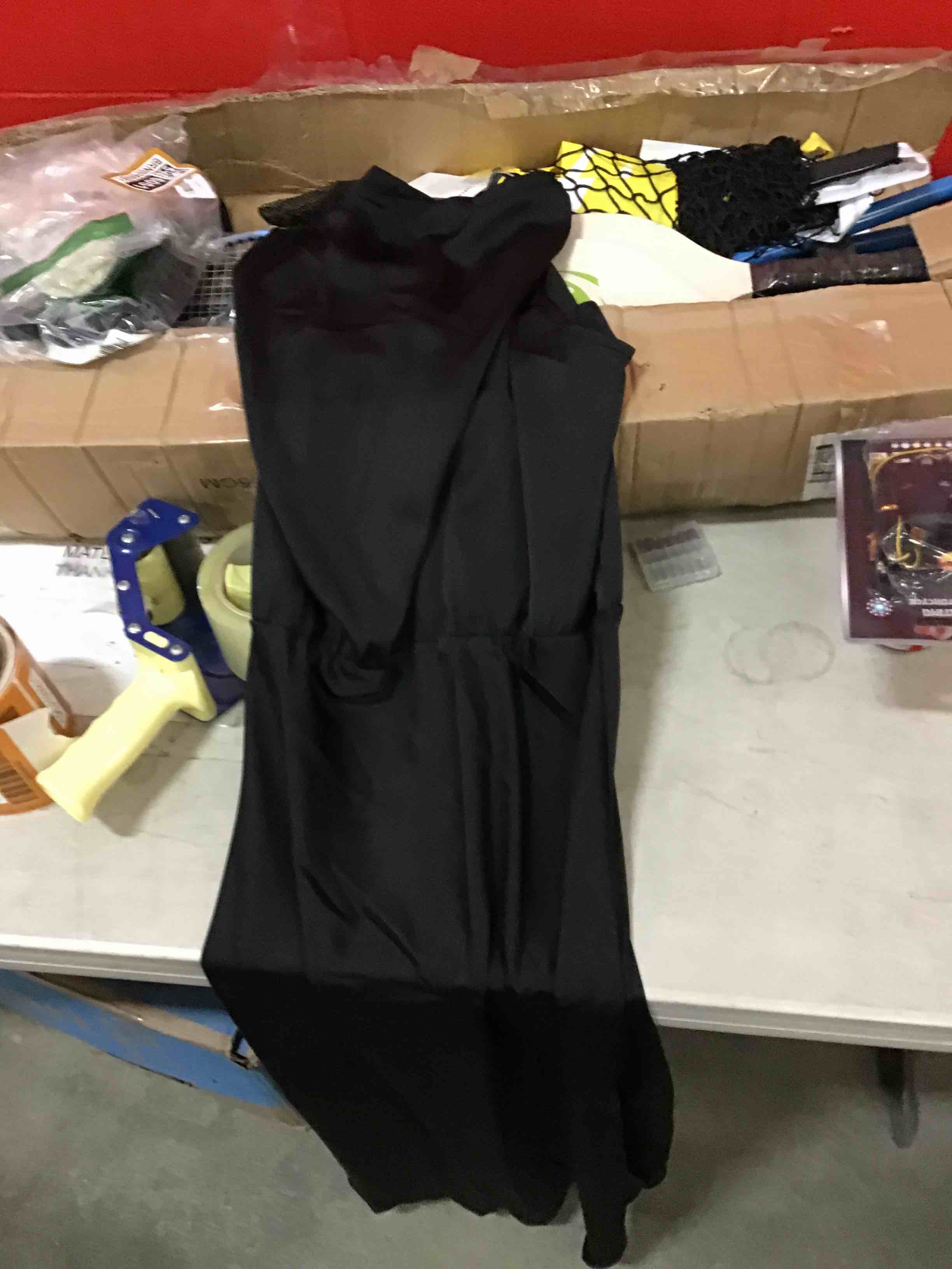Pretty Garden sleeveless black dress sz Medium