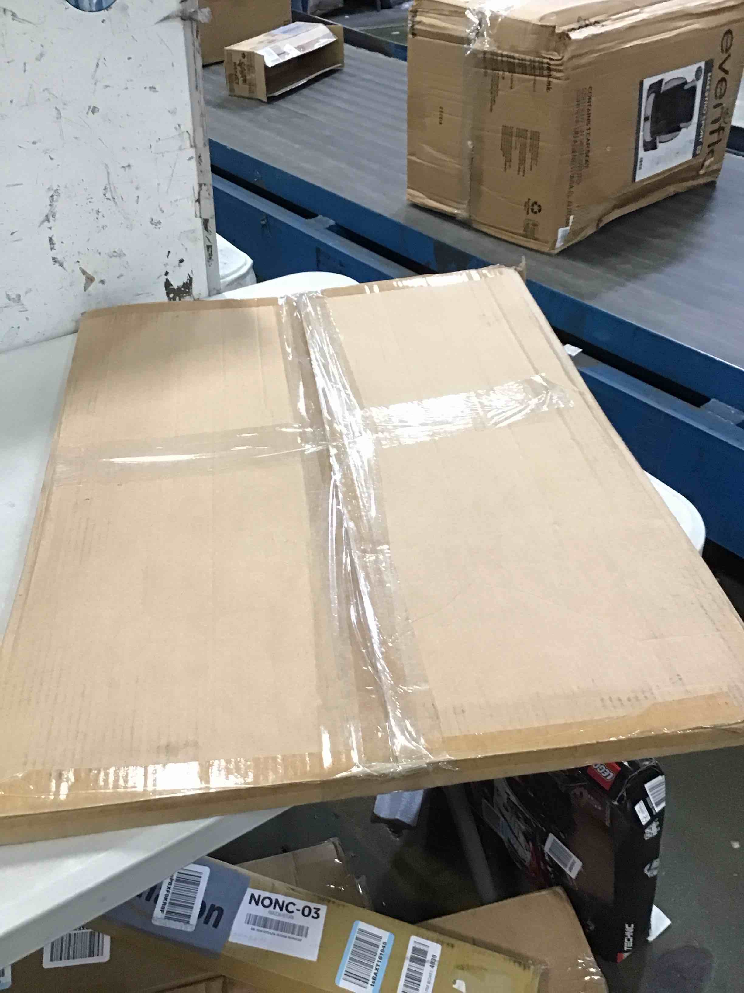 https://s3.amazonaws.com/lotting-images-prod/bidfta/PPE00185787_1724342015683.jpeg