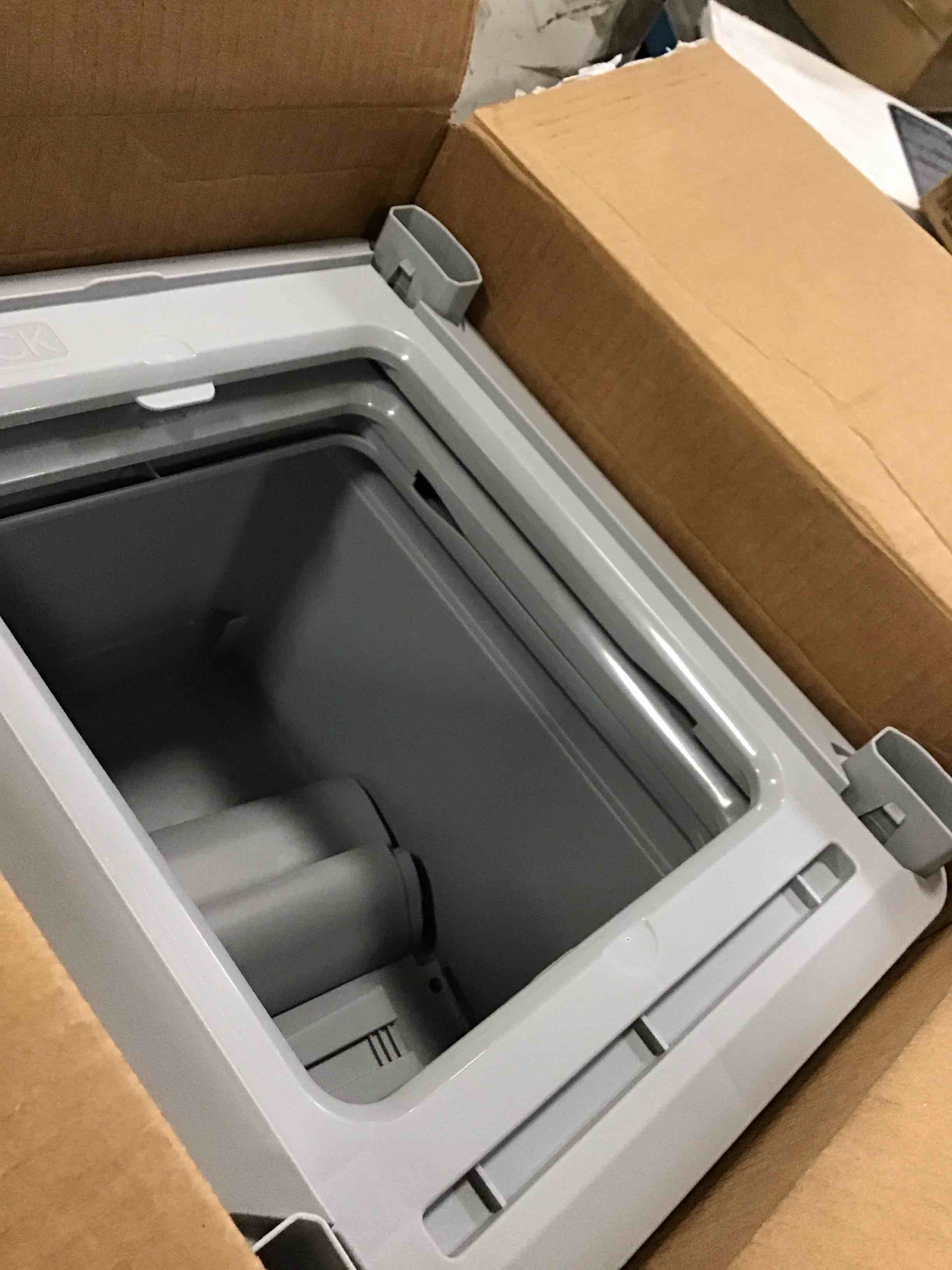 https://s3.amazonaws.com/lotting-images-prod/bidfta/PPE00185824_1724337928761.jpeg