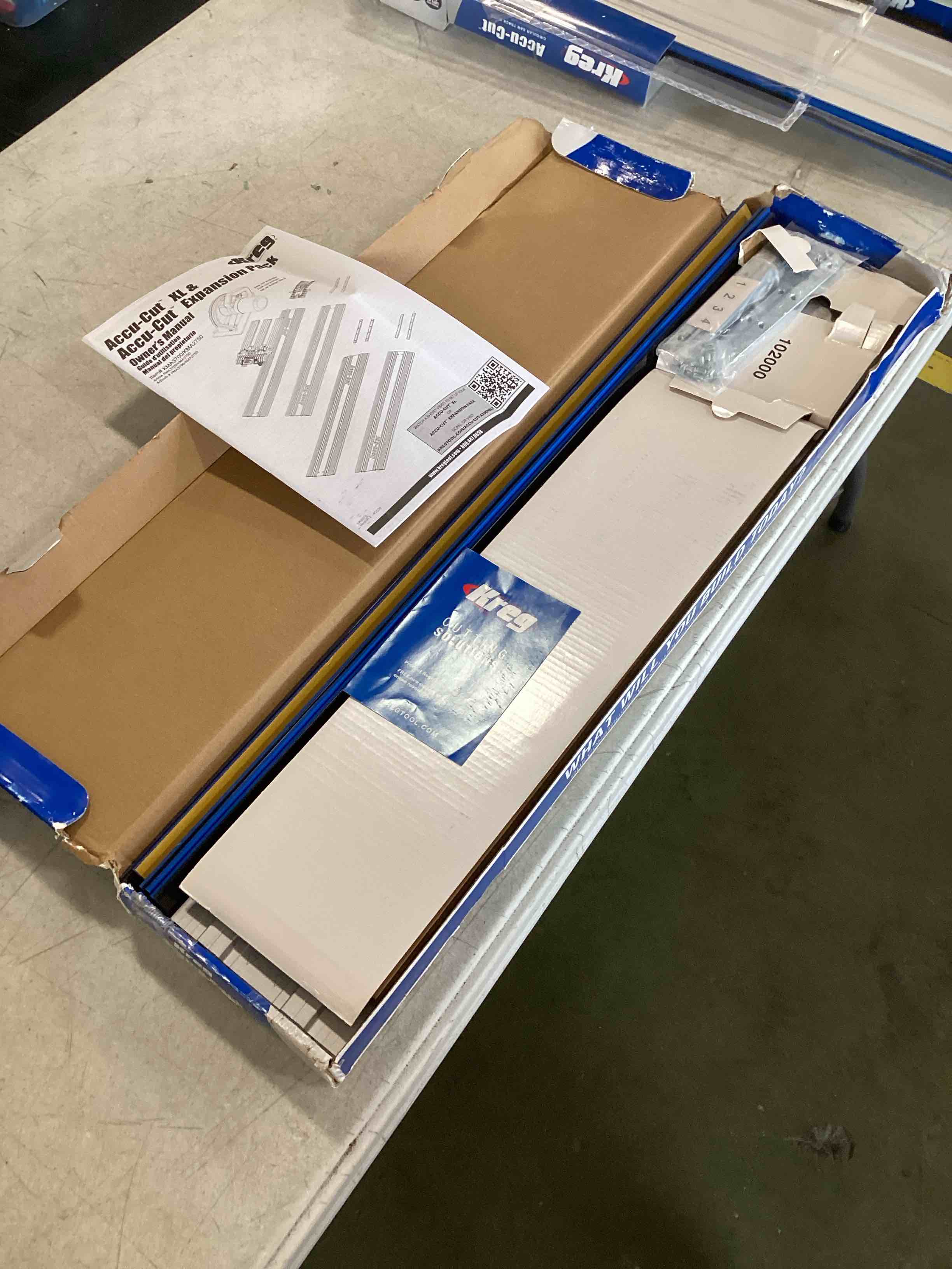 https://s3.amazonaws.com/lotting-images-prod/bidfta/PPE00187924_1724419479457.jpeg