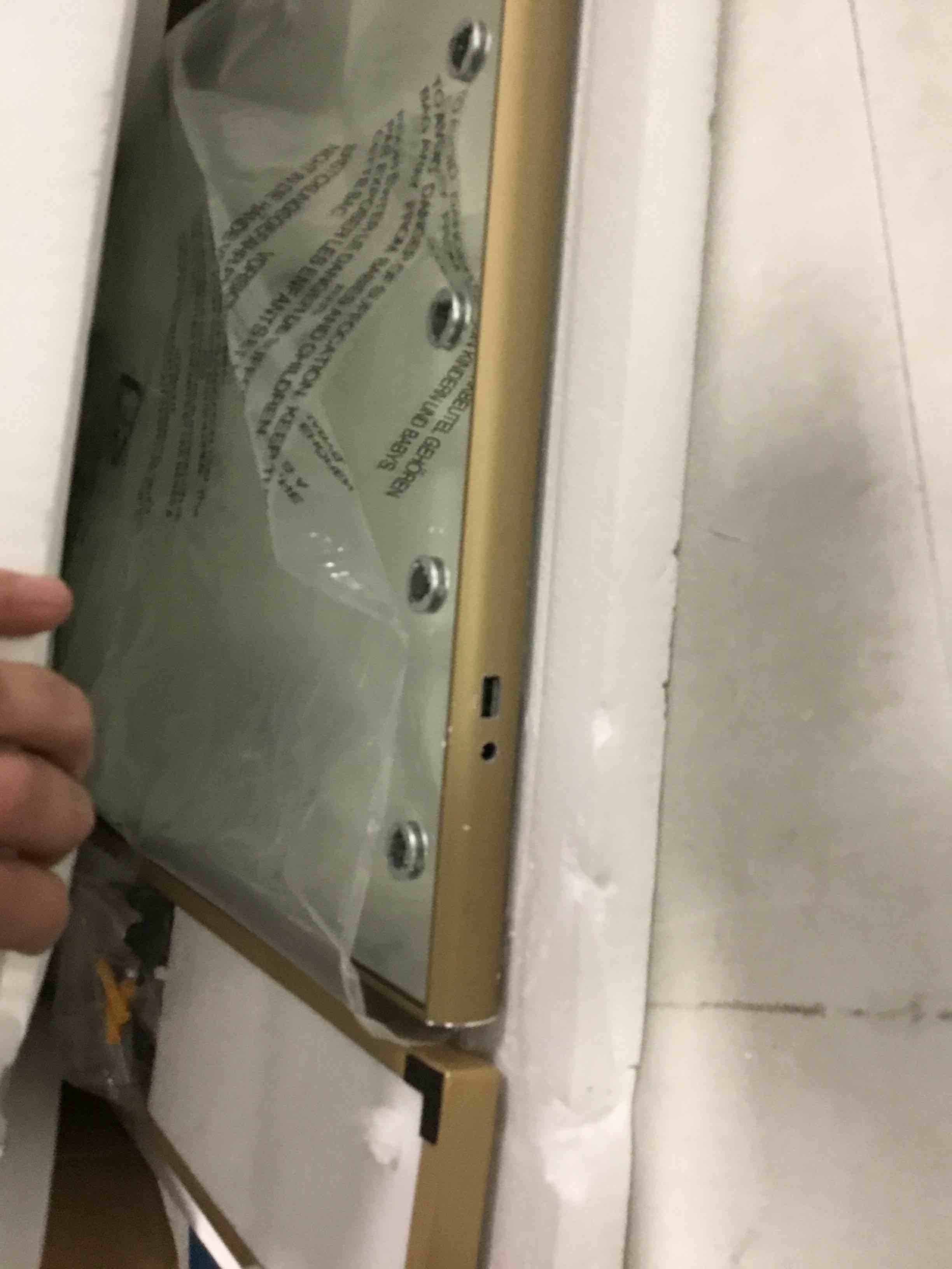 https://s3.amazonaws.com/lotting-images-prod/bidfta/PPE00198279_1726623908790.jpeg