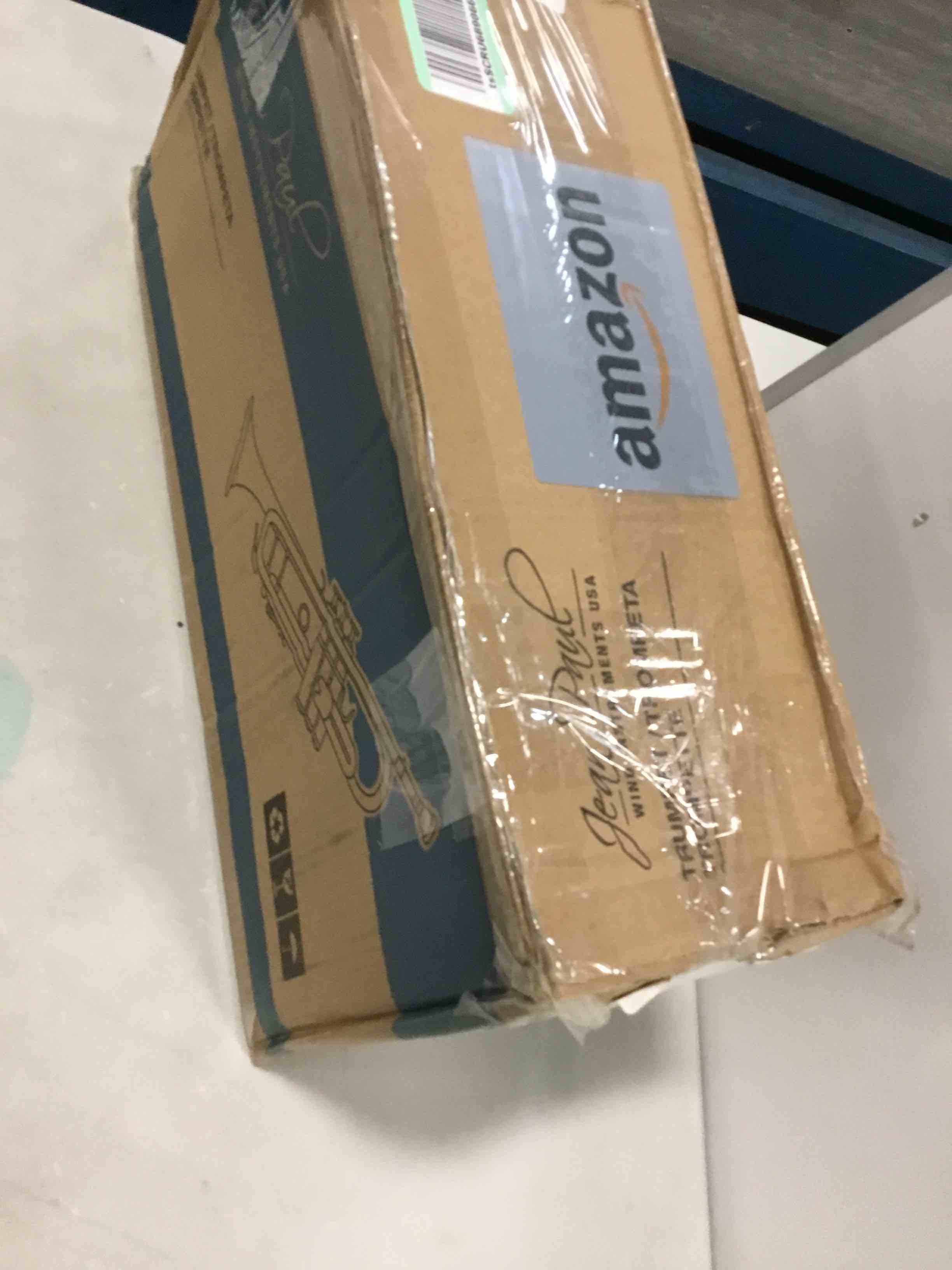 https://s3.amazonaws.com/lotting-images-prod/bidfta/PPE00198376_1726282109470.jpeg