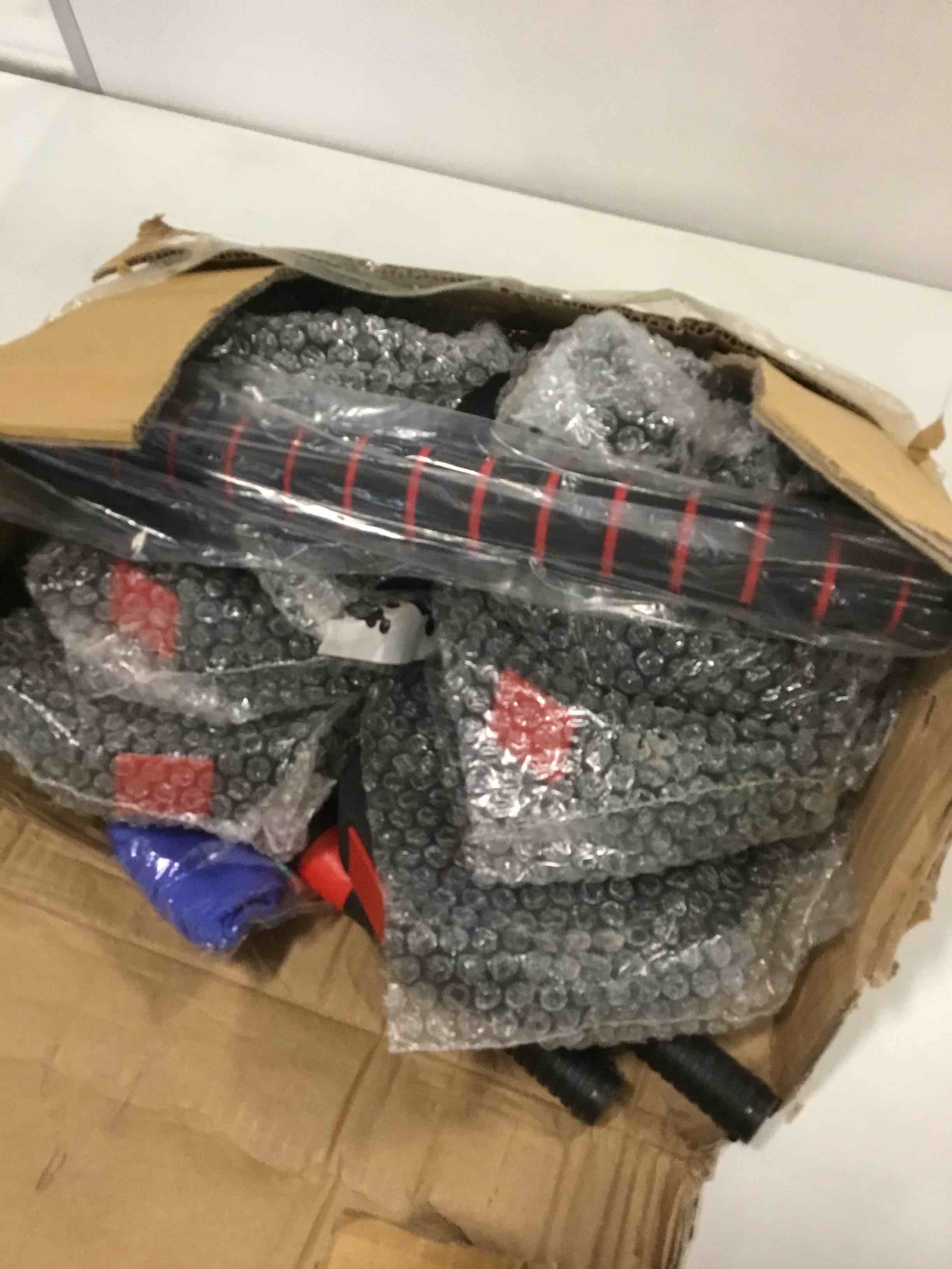 https://s3.amazonaws.com/lotting-images-prod/bidfta/PPE00199106_1726004469363.jpeg