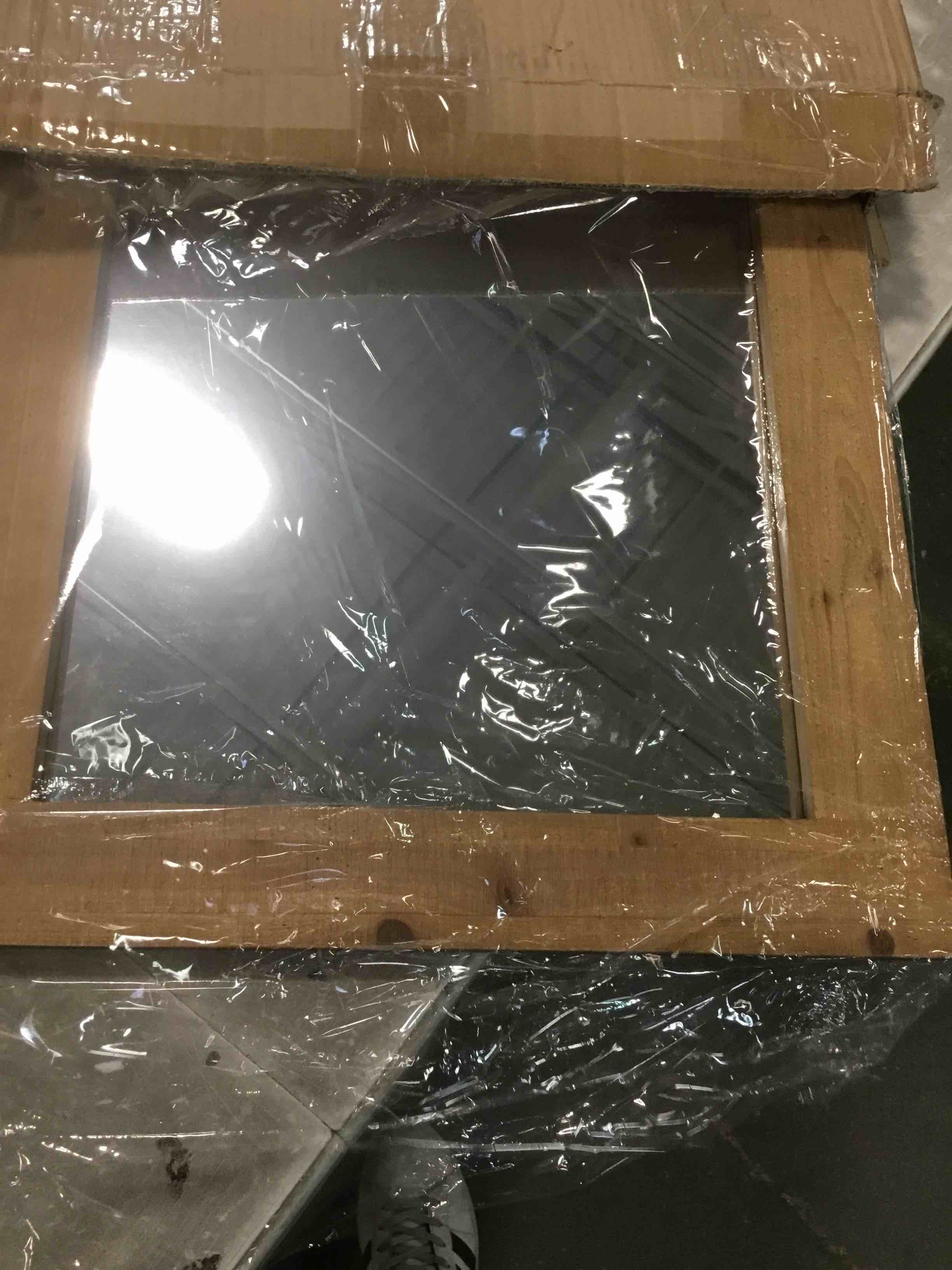 https://s3.amazonaws.com/lotting-images-prod/bidfta/PPE00199319_1725490598334.jpeg