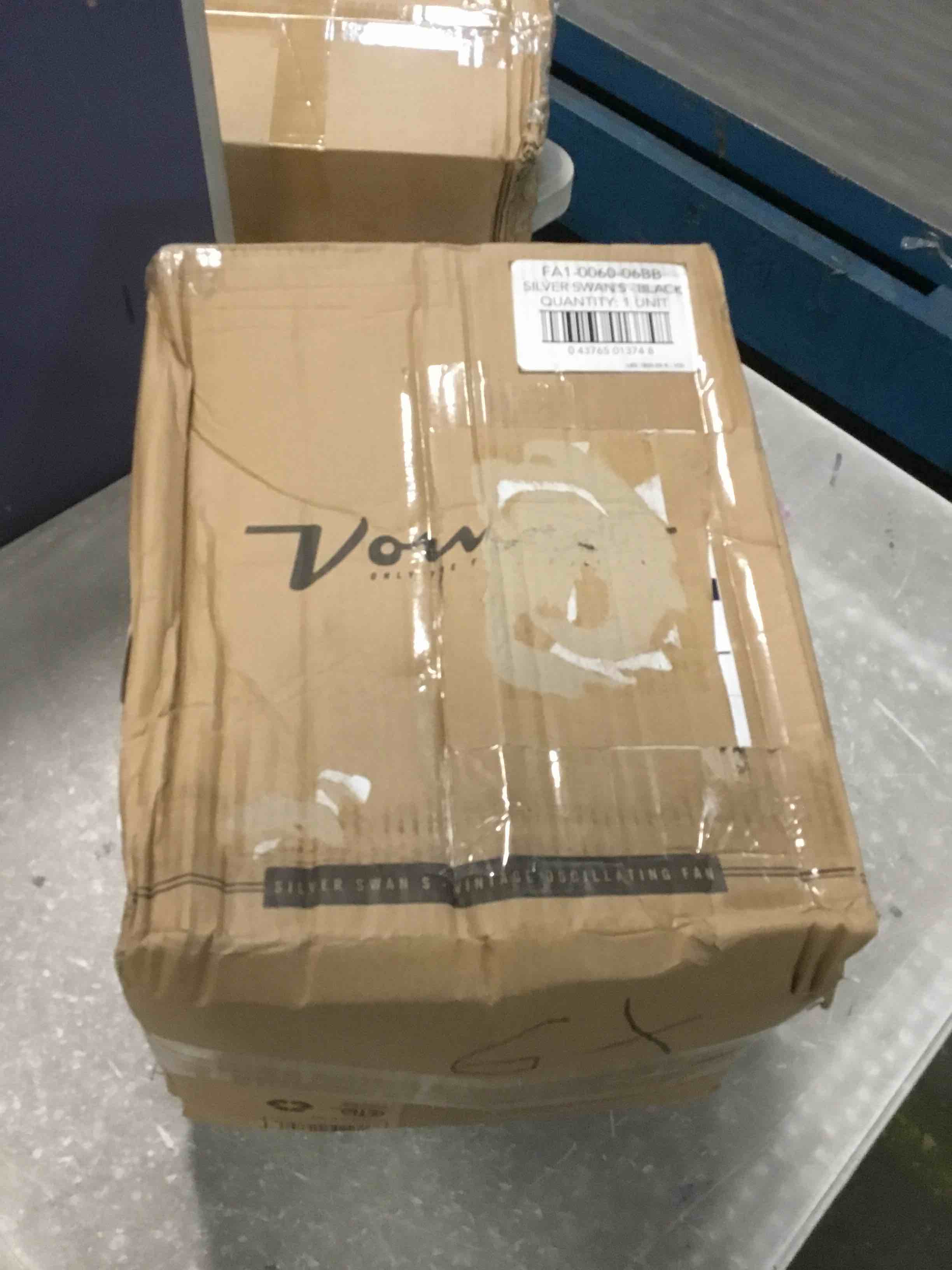 https://s3.amazonaws.com/lotting-images-prod/bidfta/PPE00199437_1725411486253.jpeg
