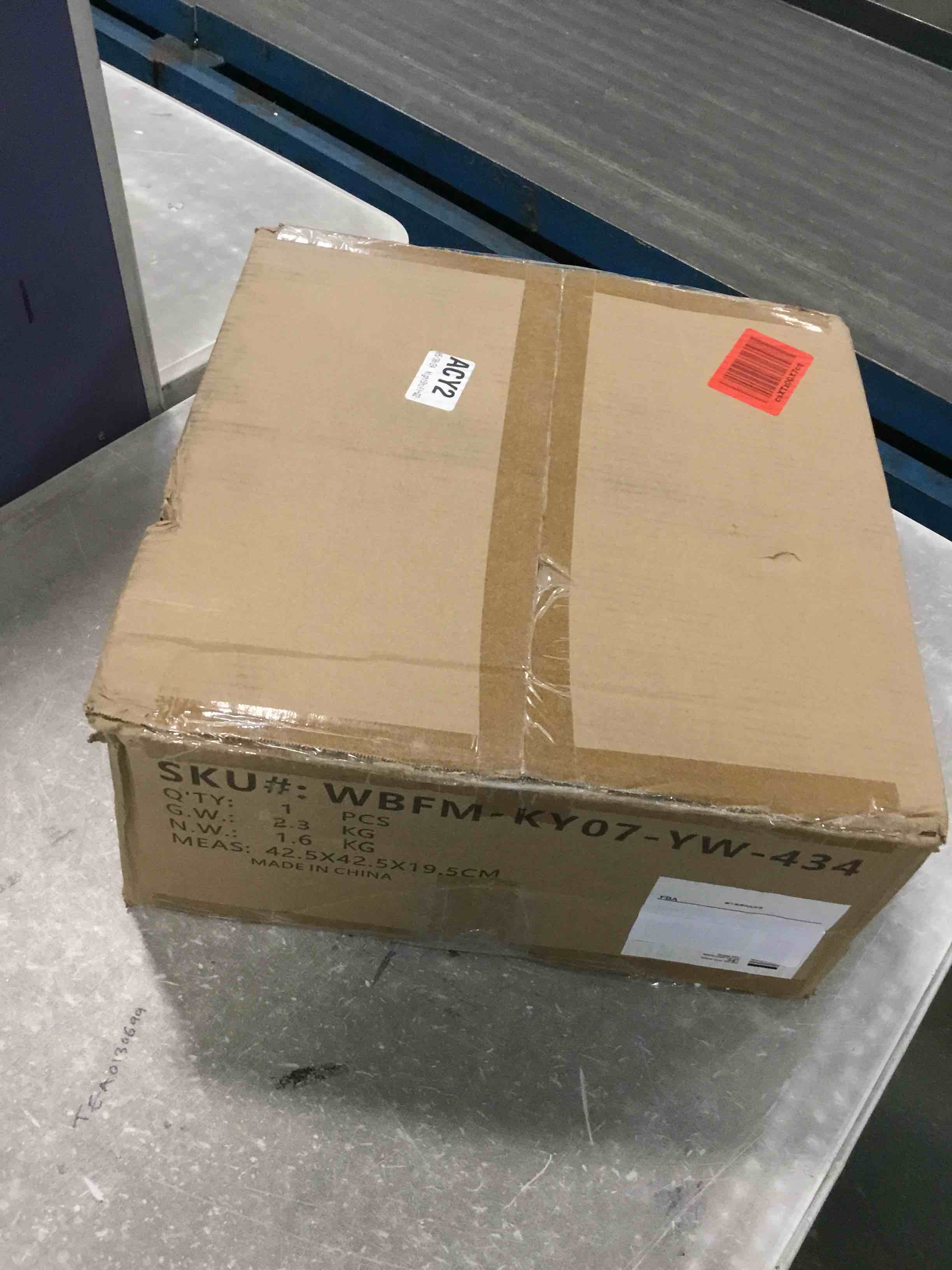 https://s3.amazonaws.com/lotting-images-prod/bidfta/PPE00199854_1724795286904.jpeg