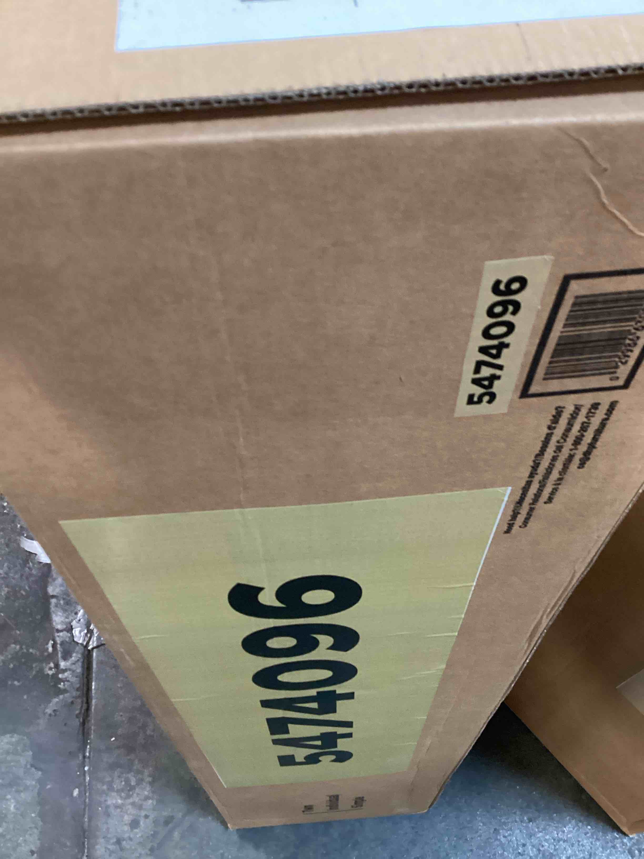 https://s3.amazonaws.com/lotting-images-prod/bidfta/PPE0020245_1728053258790.jpeg