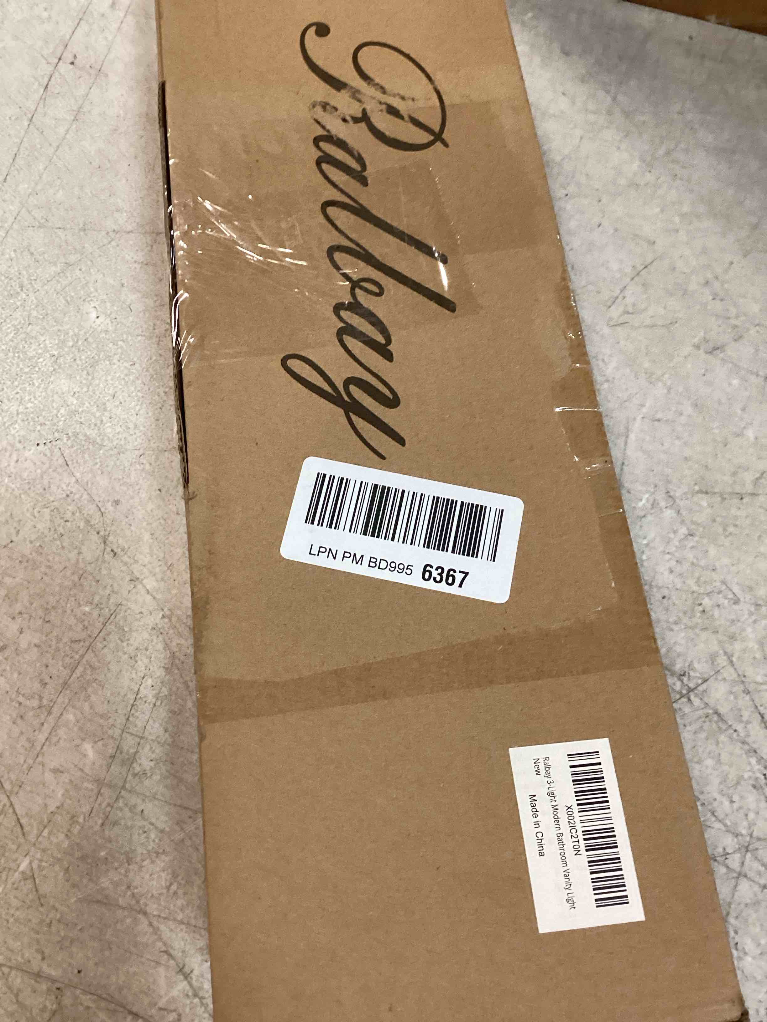 https://s3.amazonaws.com/lotting-images-prod/bidfta/PPE0020578_1728040444698.jpeg