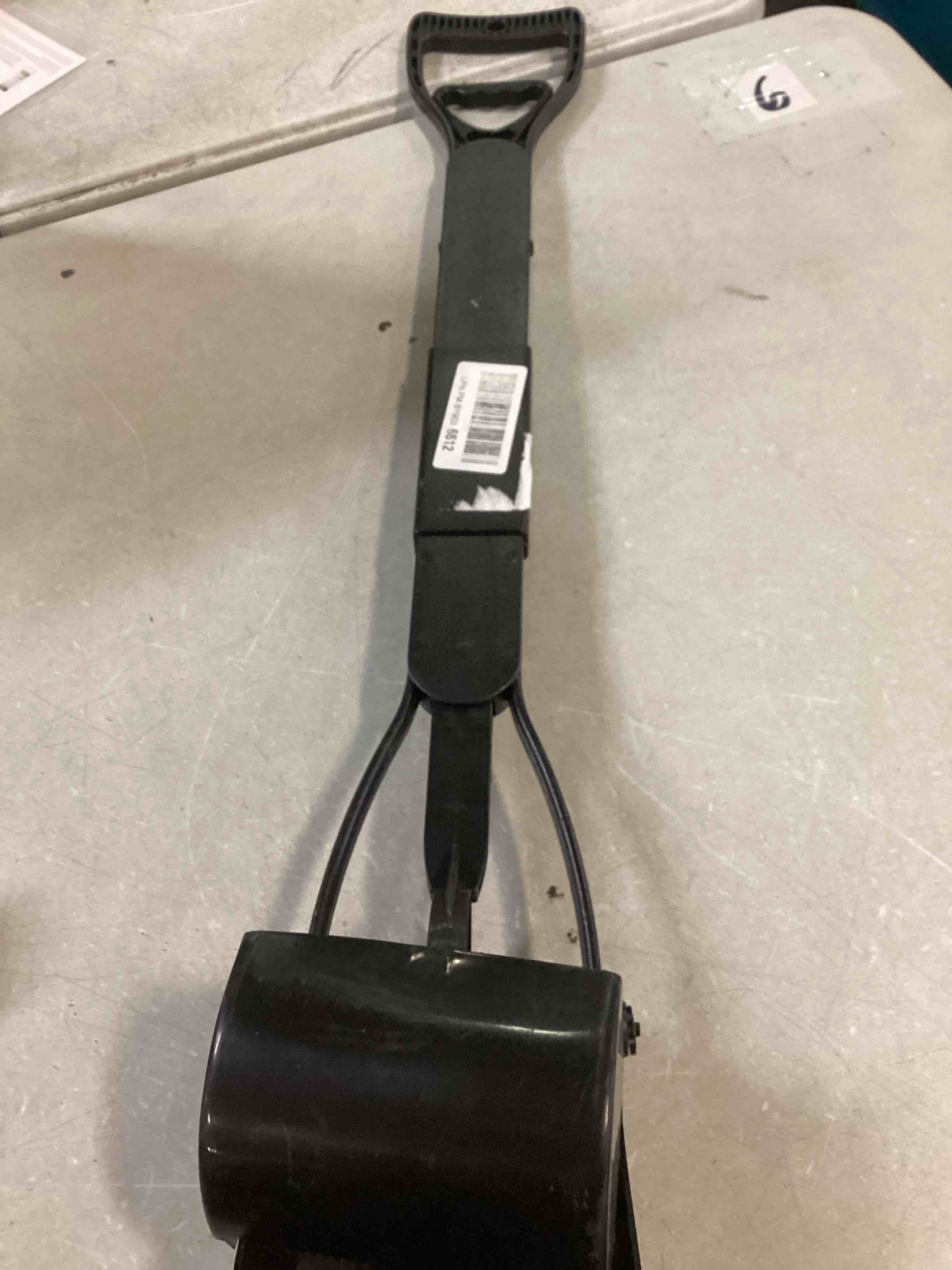 https://s3.amazonaws.com/lotting-images-prod/bidfta/PPE0020694_1727884361897.jpeg