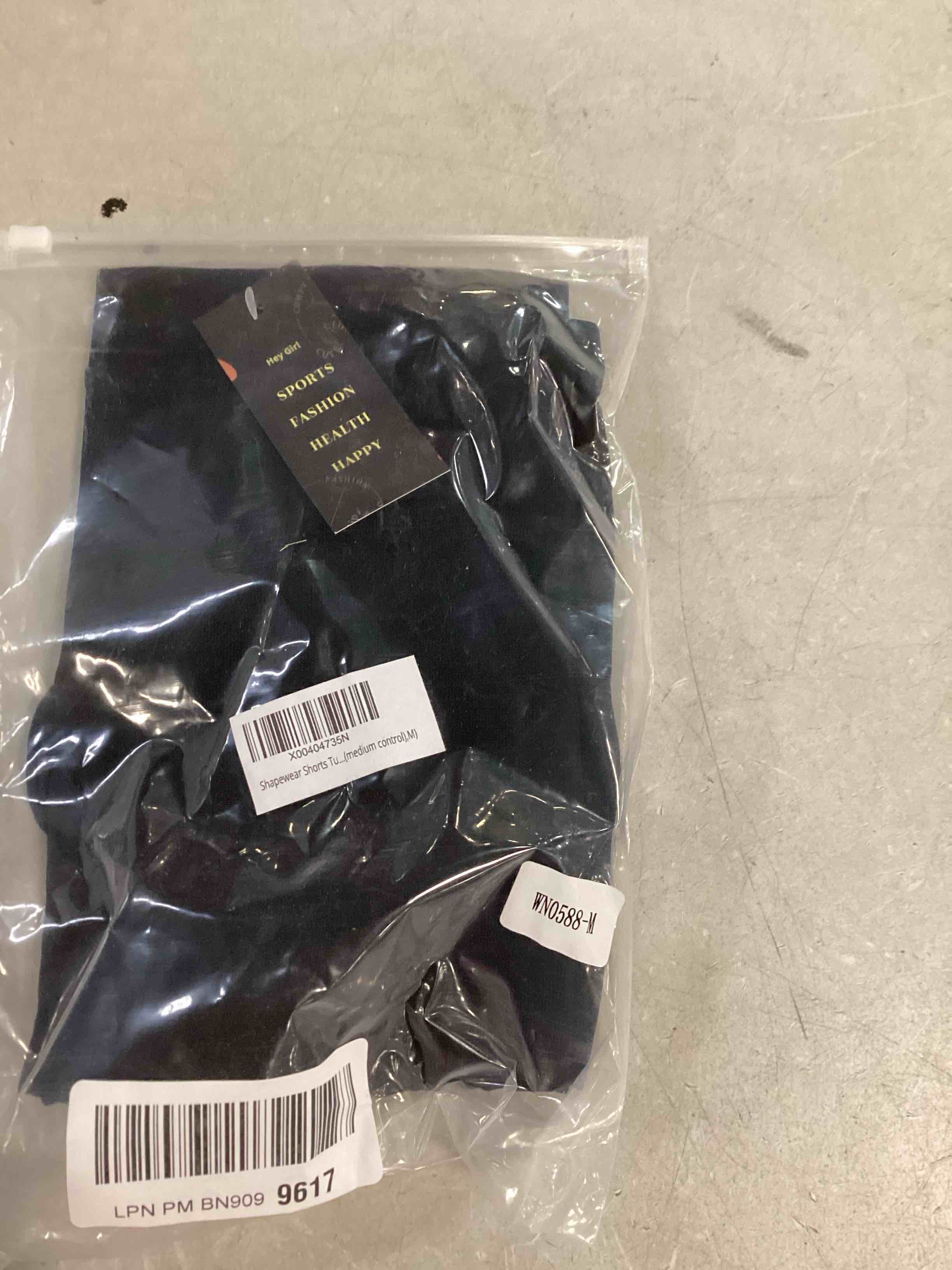 https://s3.amazonaws.com/lotting-images-prod/bidfta/PPE0020955_1727795303871.jpeg