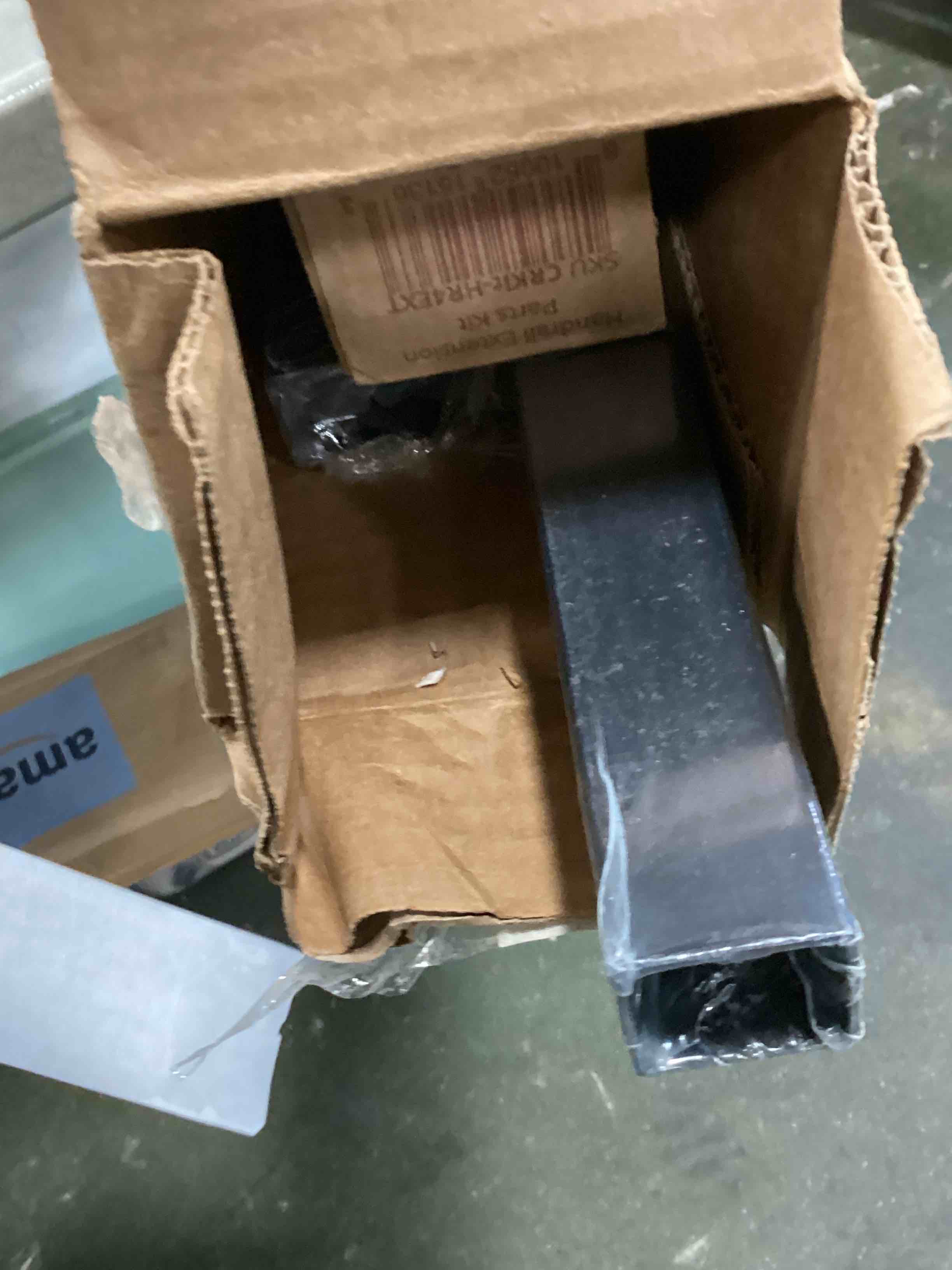 https://s3.amazonaws.com/lotting-images-prod/bidfta/PPE00211039_1725486276484.jpeg