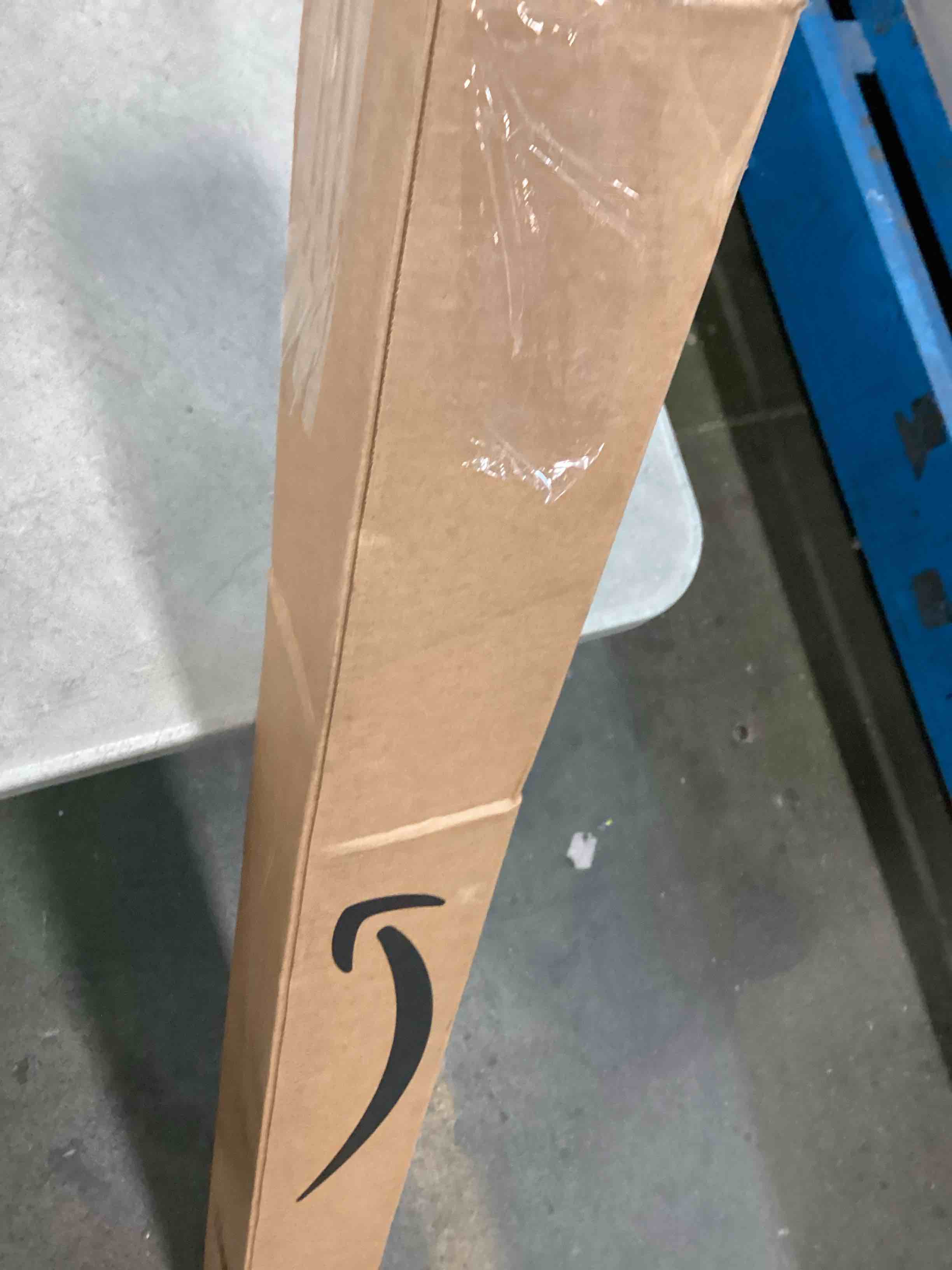 https://s3.amazonaws.com/lotting-images-prod/bidfta/PPE00211039_1725486312929.jpeg