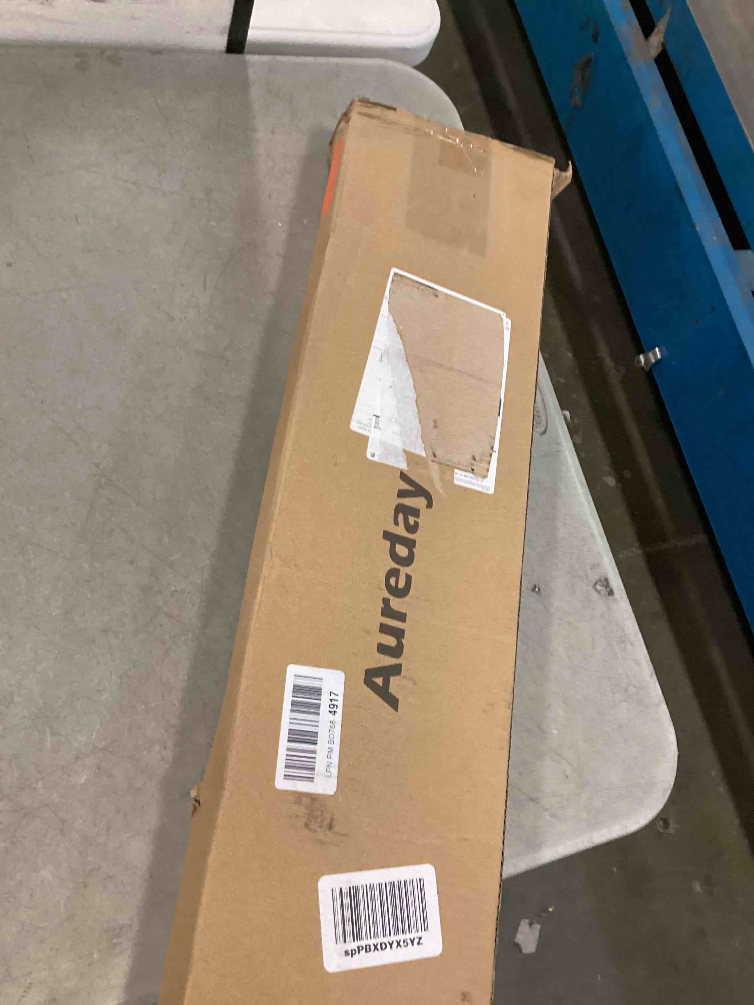 https://s3.amazonaws.com/lotting-images-prod/bidfta/PPE00211040_1725486479842.jpeg
