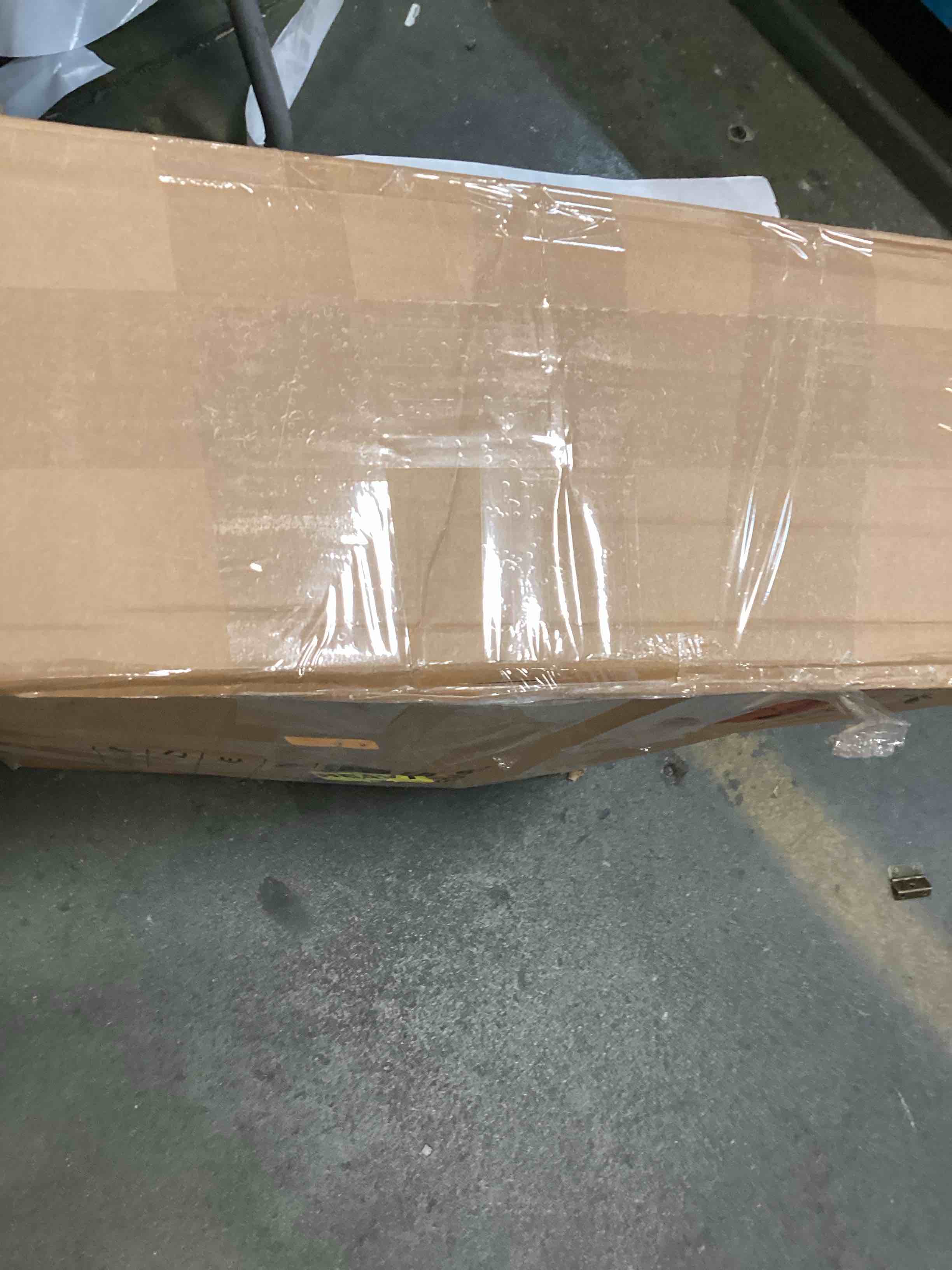 https://s3.amazonaws.com/lotting-images-prod/bidfta/PPE00211081_1725492889623.jpeg