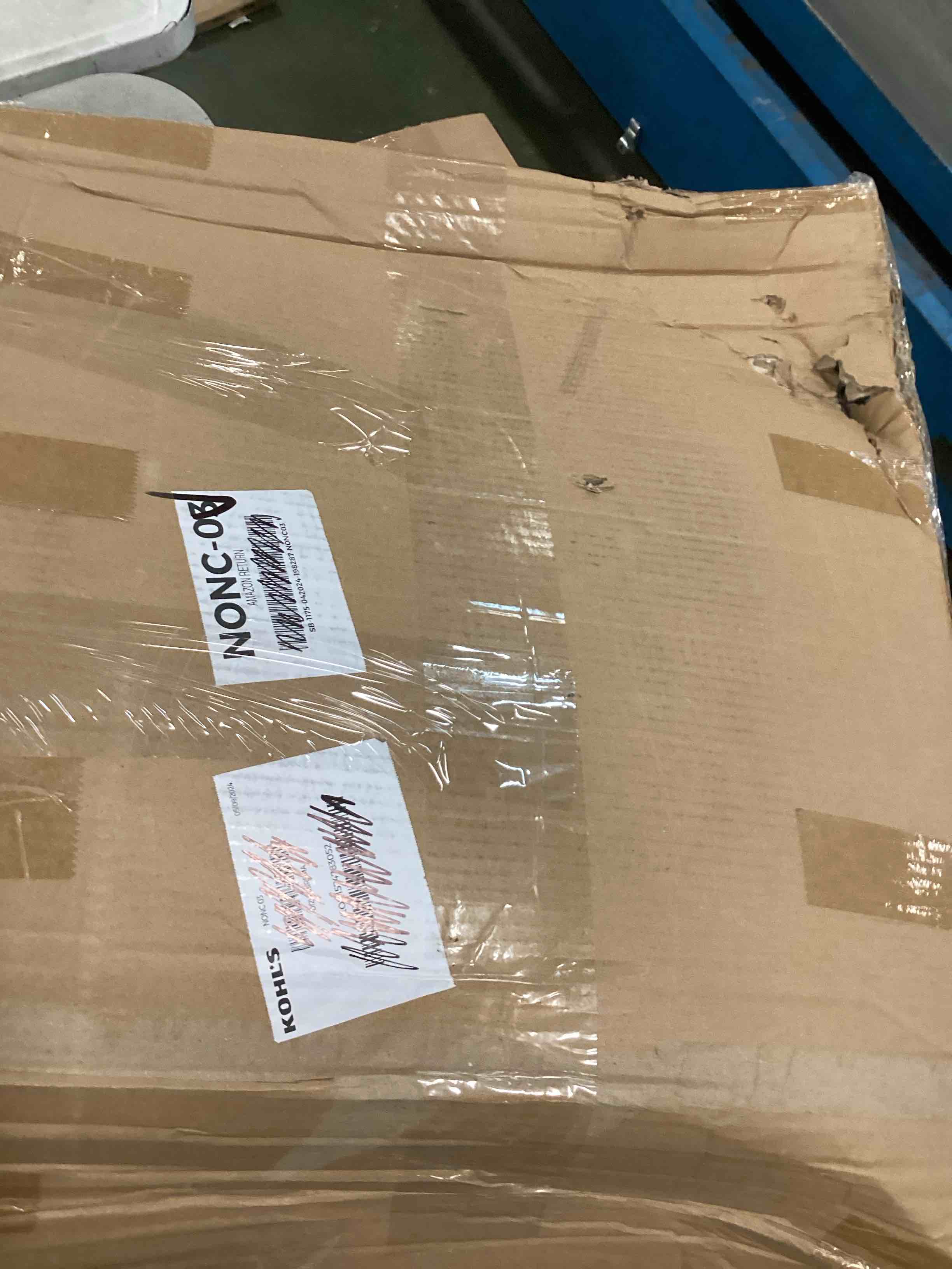 https://s3.amazonaws.com/lotting-images-prod/bidfta/PPE00211926_1724718917160.jpeg
