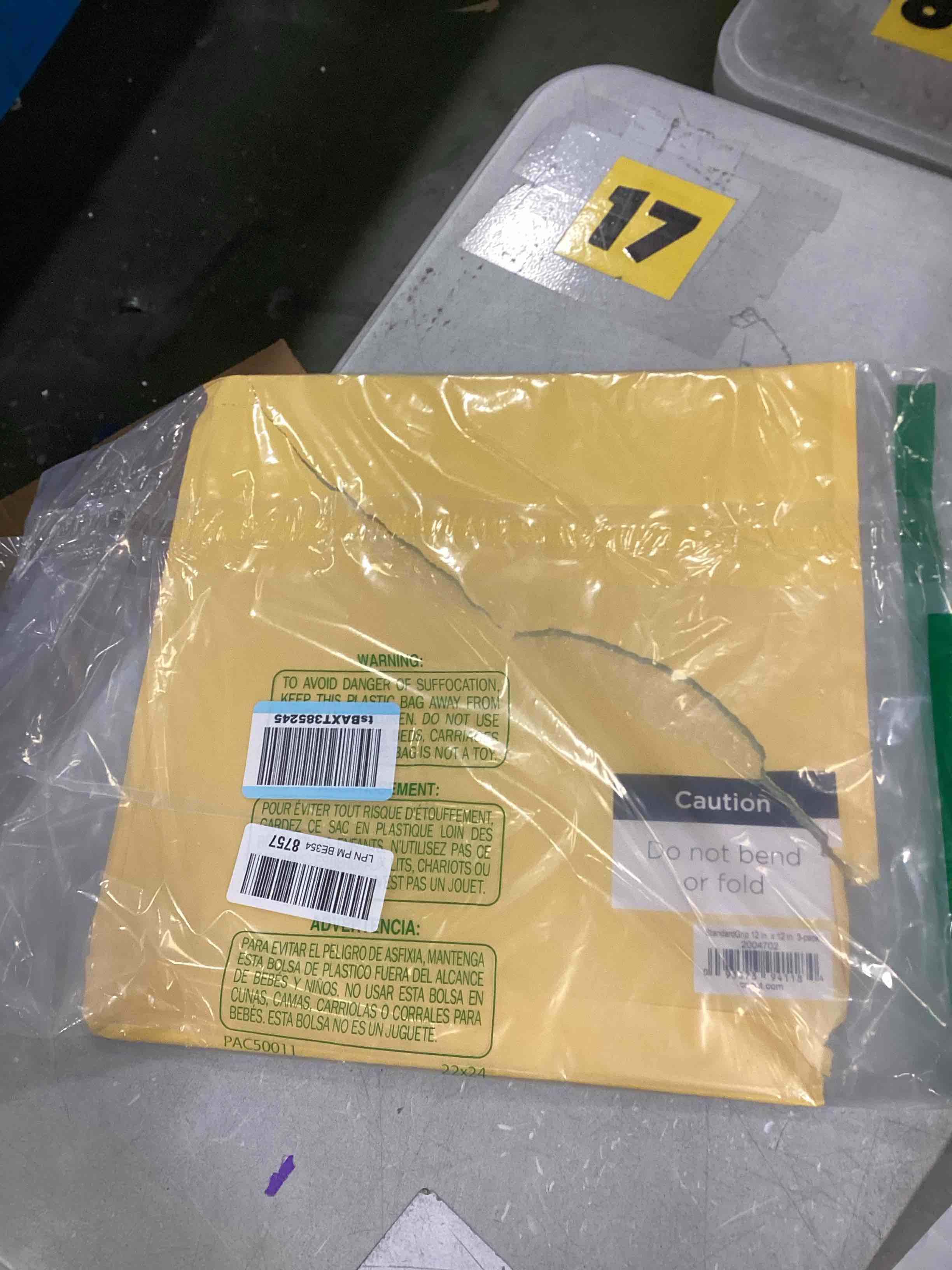https://s3.amazonaws.com/lotting-images-prod/bidfta/PPE00212610_1732033782479.jpeg