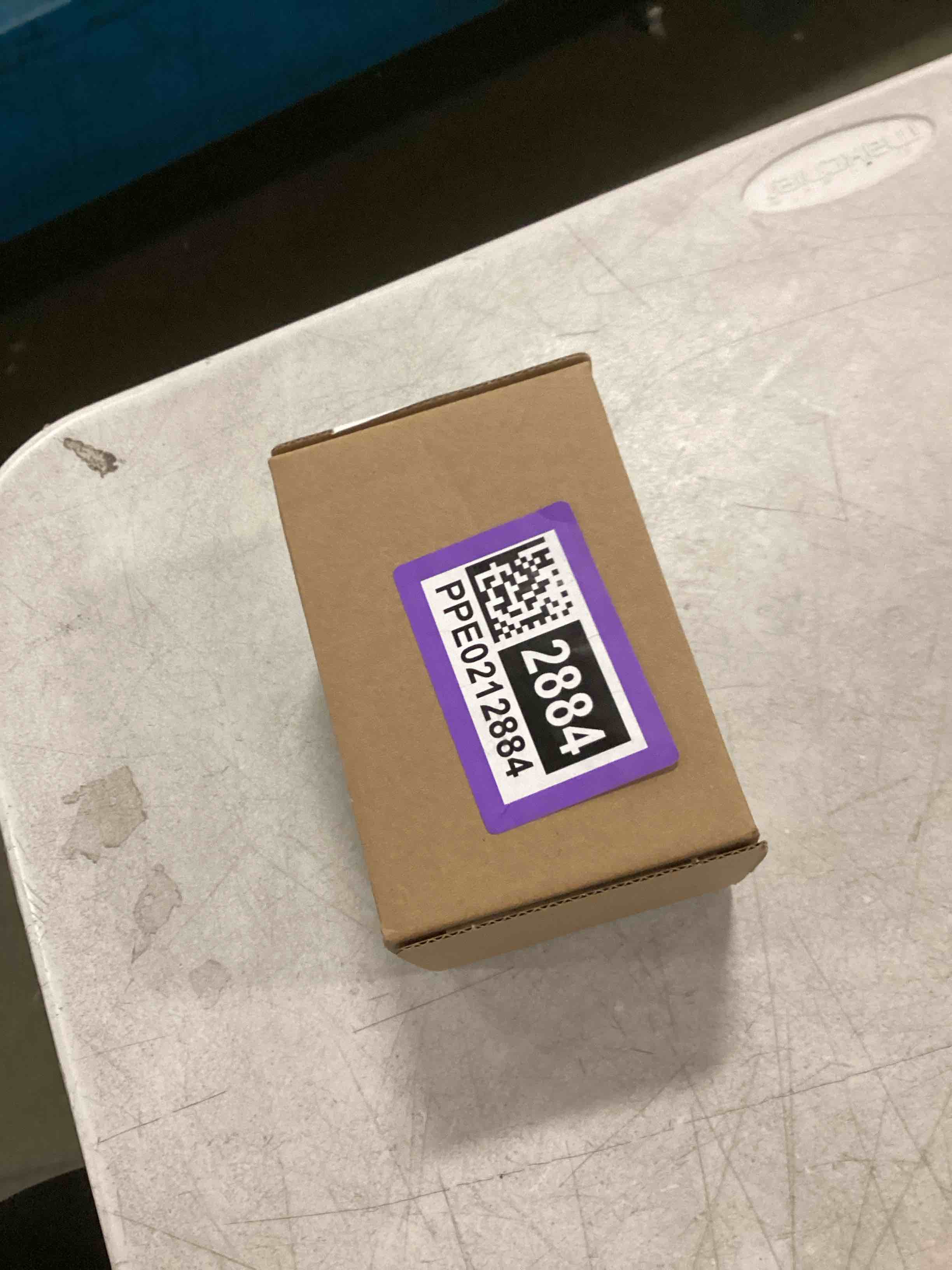 https://s3.amazonaws.com/lotting-images-prod/bidfta/PPE00212884_1731674996983.jpeg