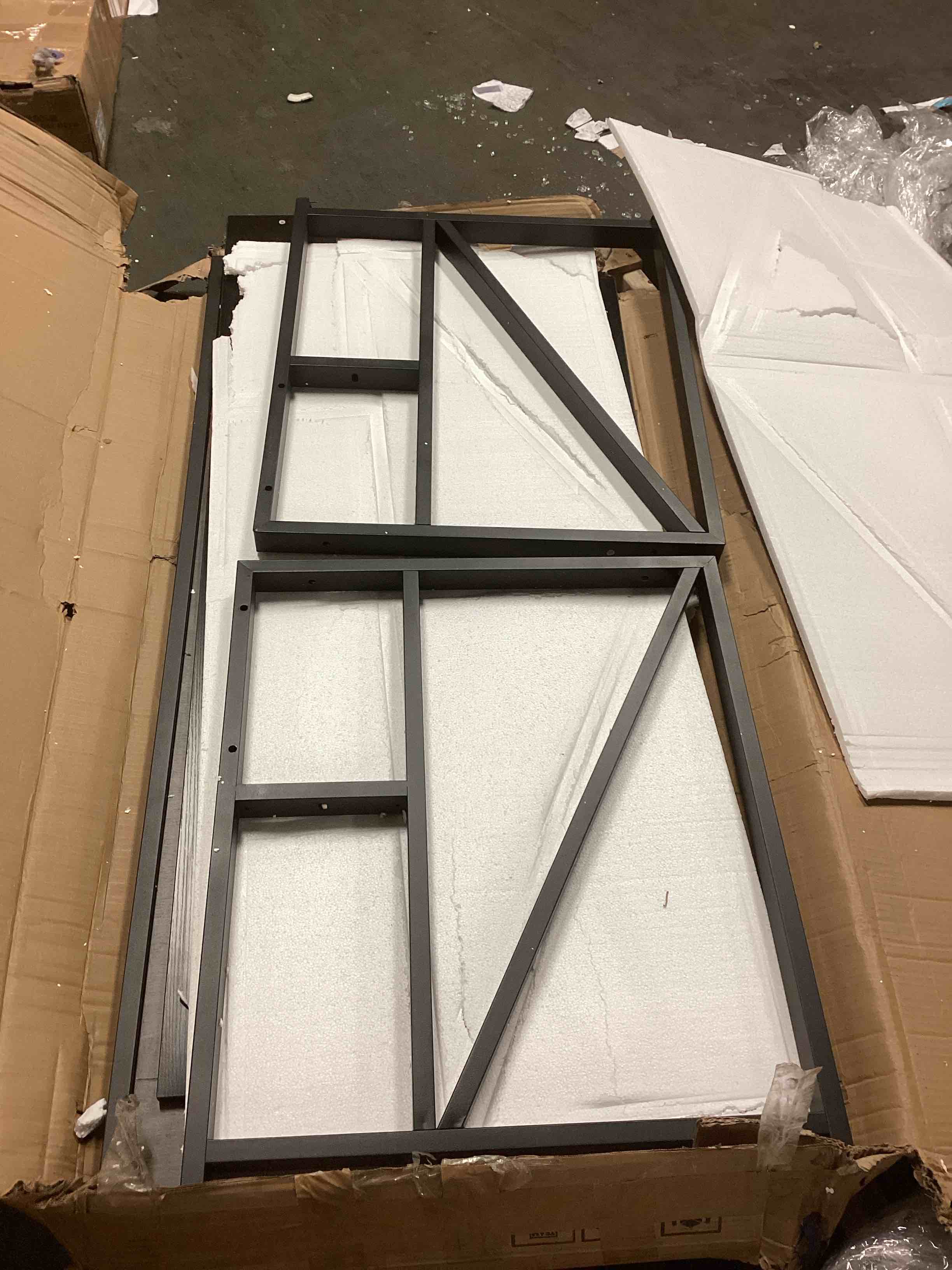 https://s3.amazonaws.com/lotting-images-prod/bidfta/PPE00212899_1730921928566.jpeg