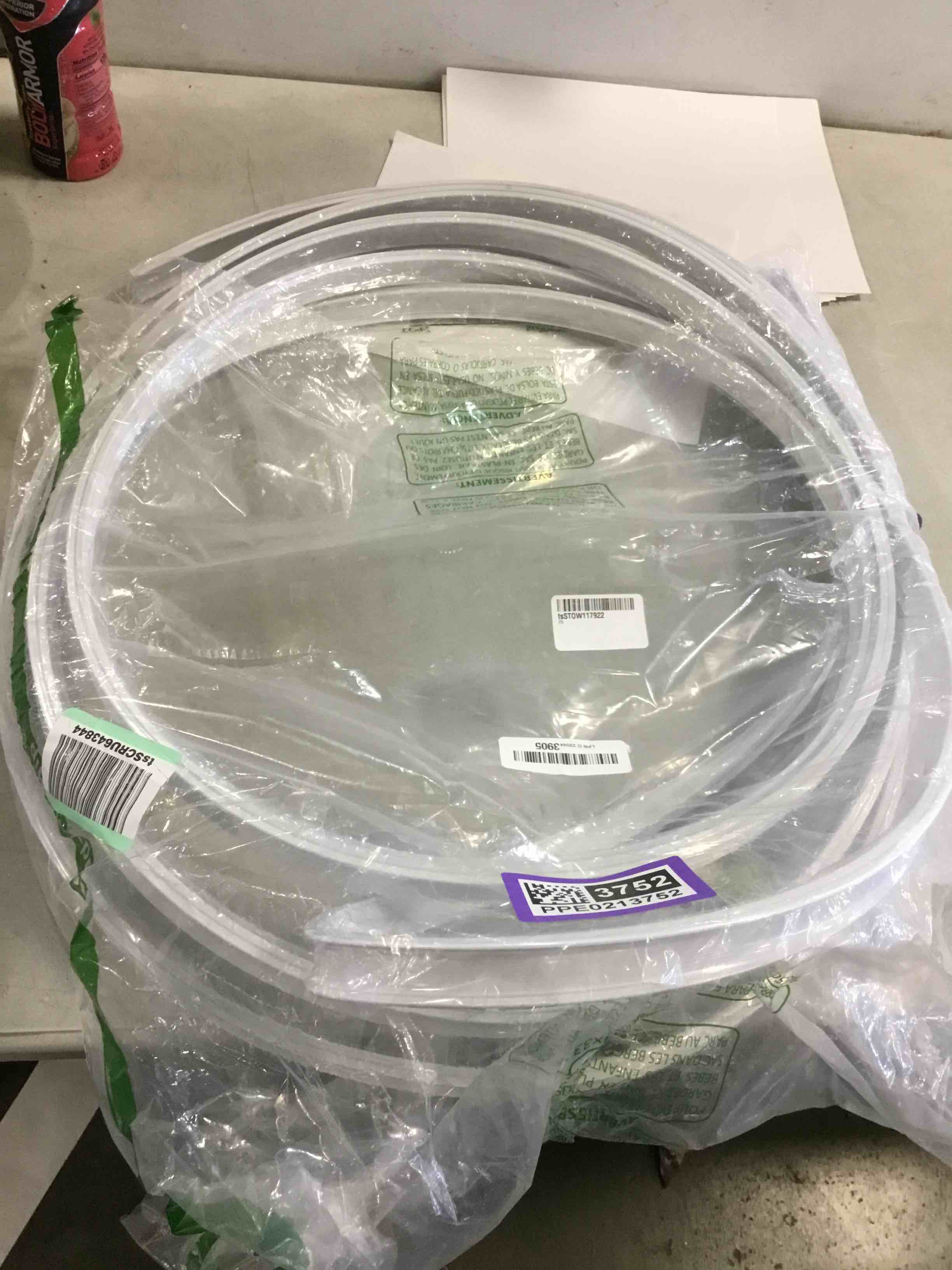 https://s3.amazonaws.com/lotting-images-prod/bidfta/PPE00213752_1729271903660.jpeg