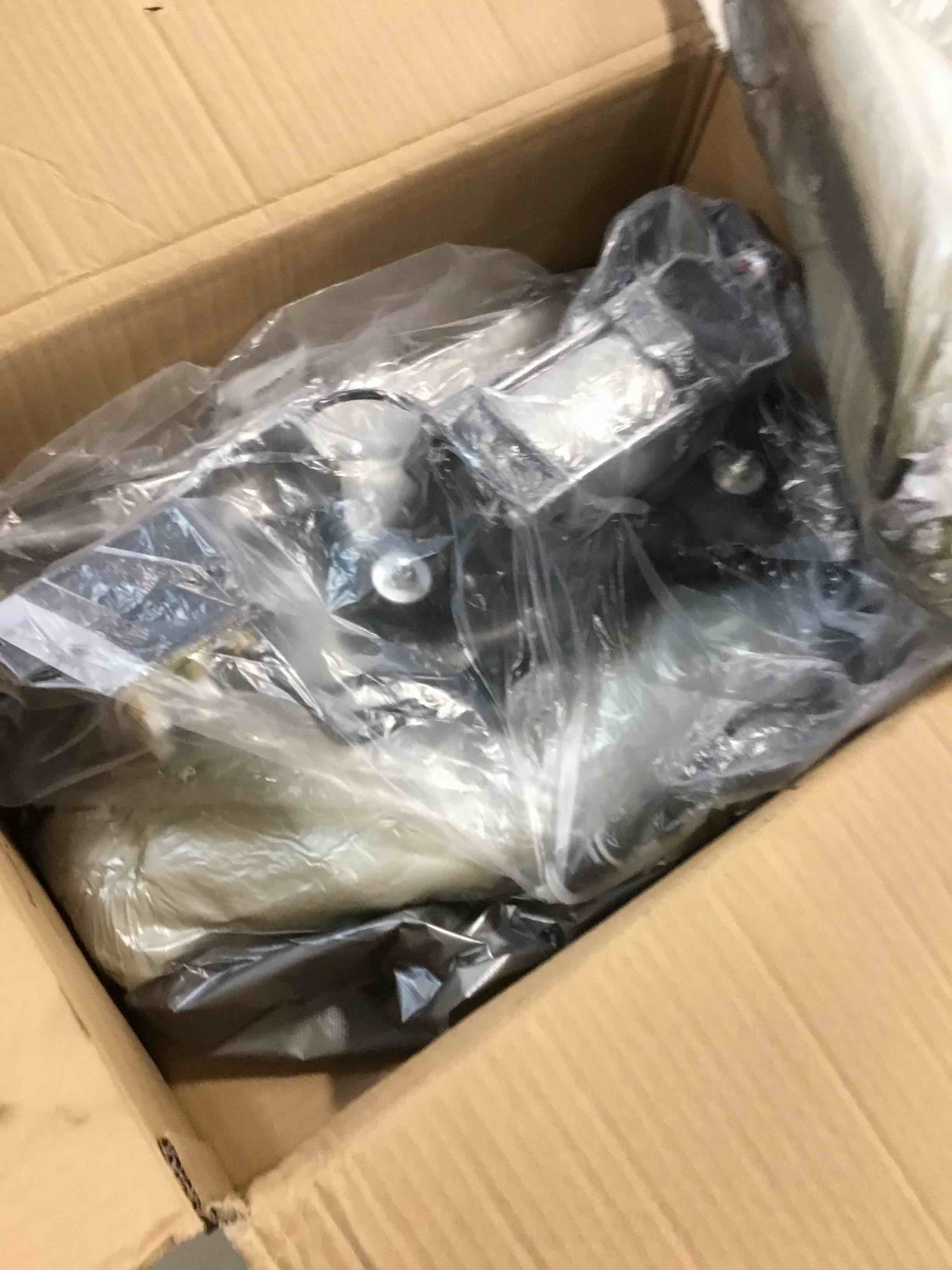 https://s3.amazonaws.com/lotting-images-prod/bidfta/PPE00213865_1729256819618.jpeg