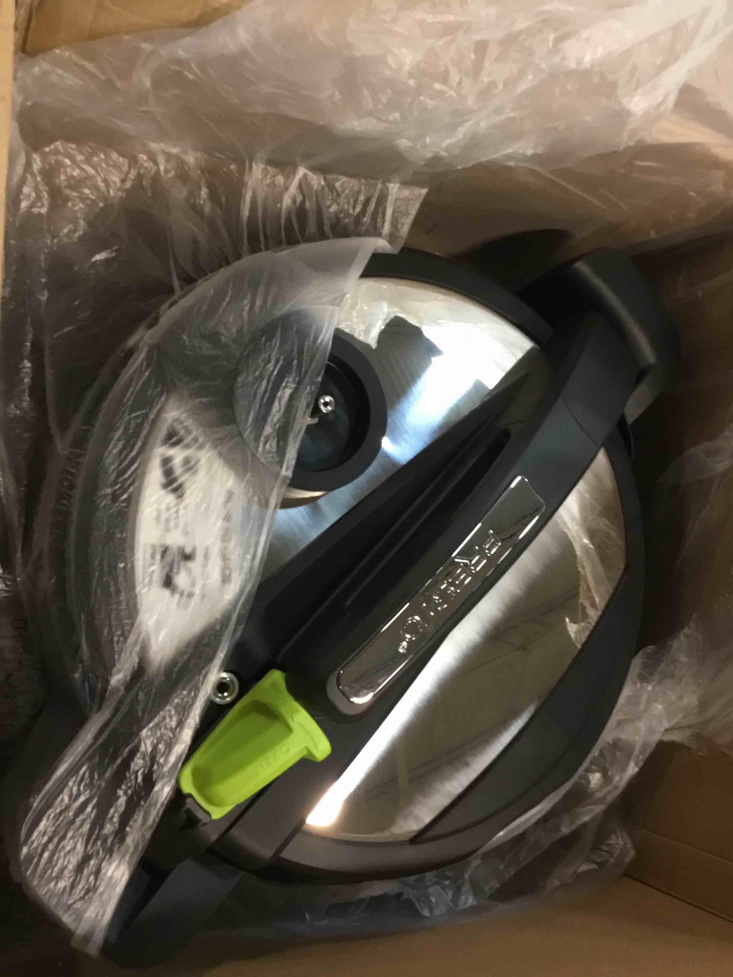 https://s3.amazonaws.com/lotting-images-prod/bidfta/PPE00213869_1729256224211.jpeg
