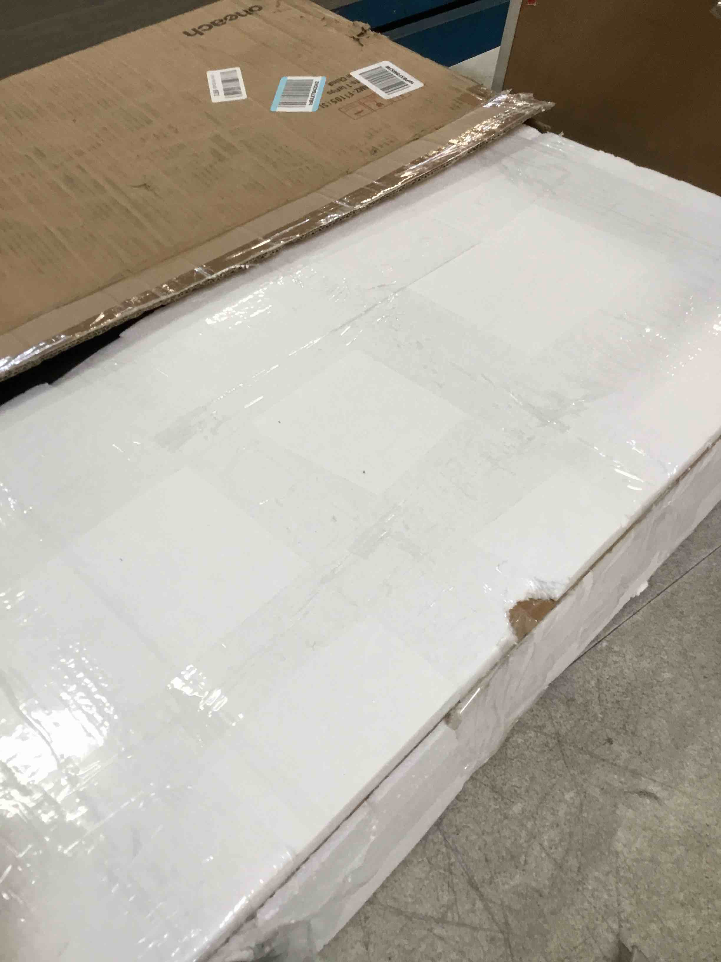 https://s3.amazonaws.com/lotting-images-prod/bidfta/PPE00214942_1729703789002.jpeg