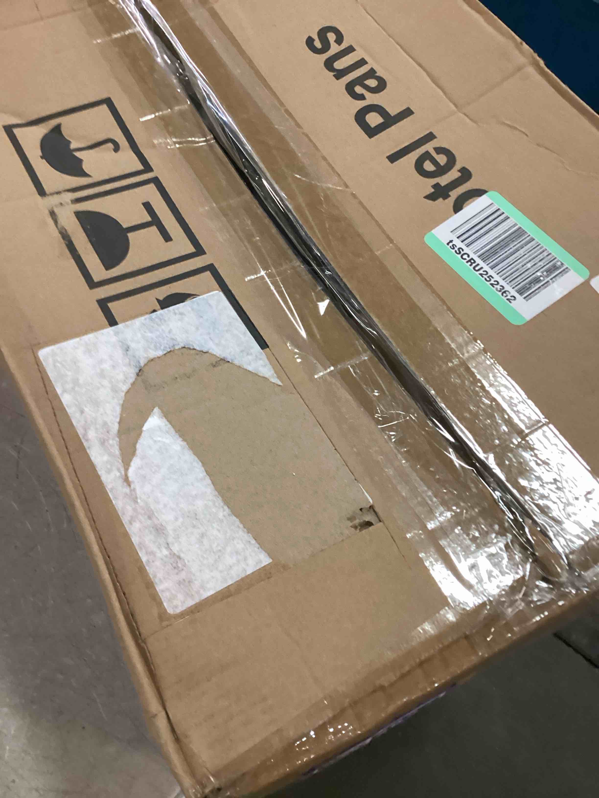 https://s3.amazonaws.com/lotting-images-prod/bidfta/PPE00215824_1728907344358.jpeg