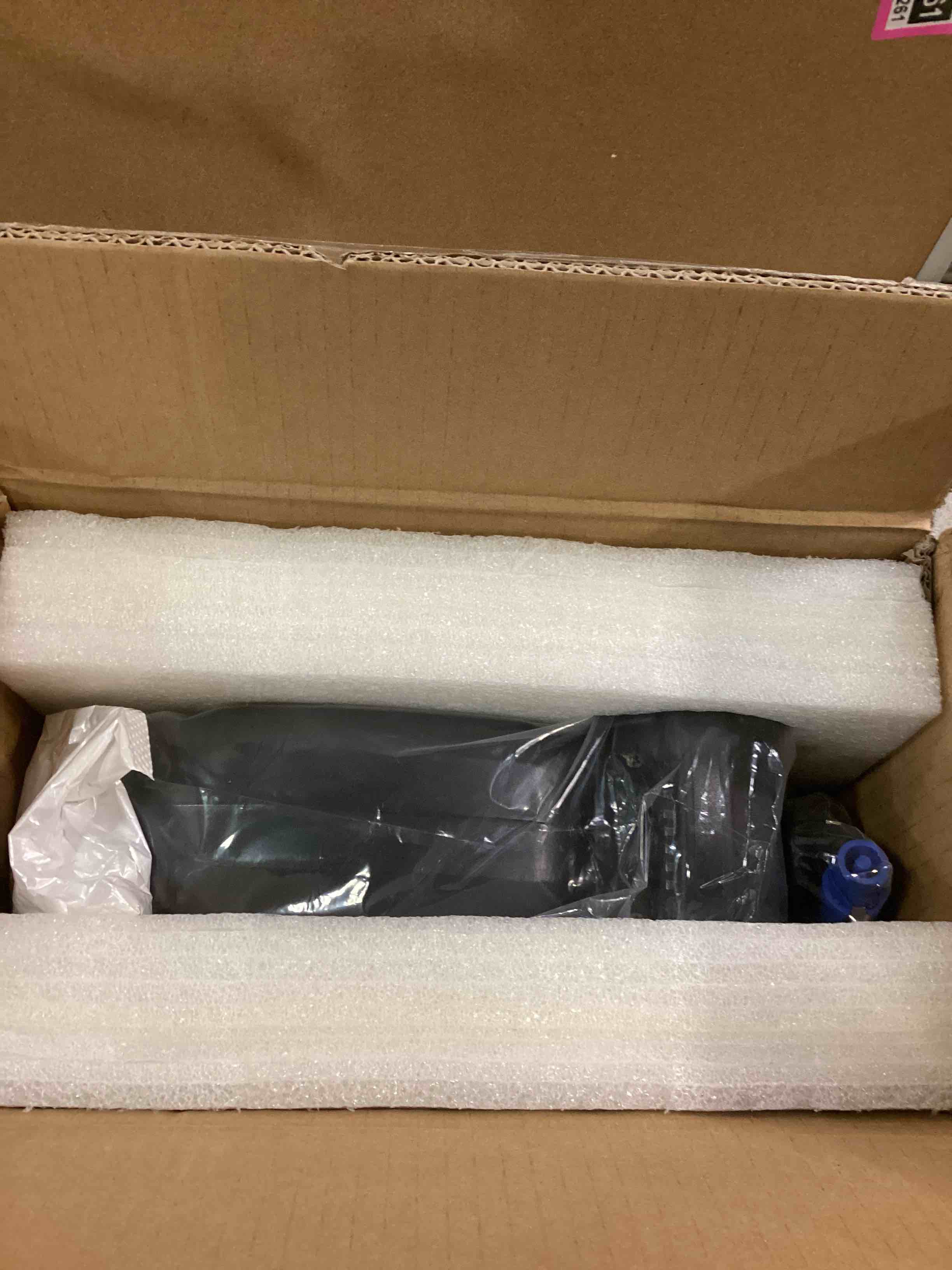 https://s3.amazonaws.com/lotting-images-prod/bidfta/PPE00215980_1728391237645.jpeg