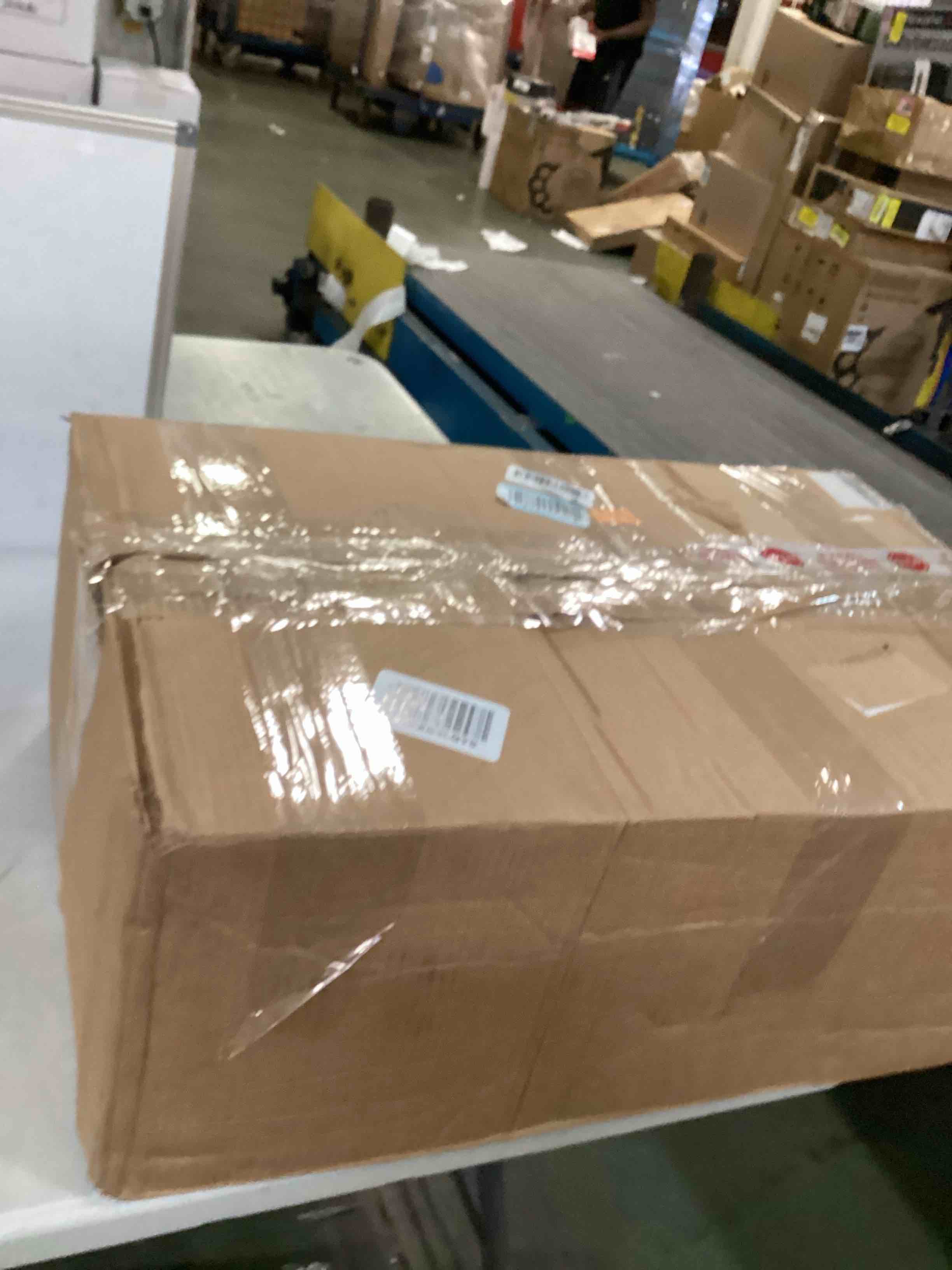 https://s3.amazonaws.com/lotting-images-prod/bidfta/PPE0021793_1724688545395.jpeg