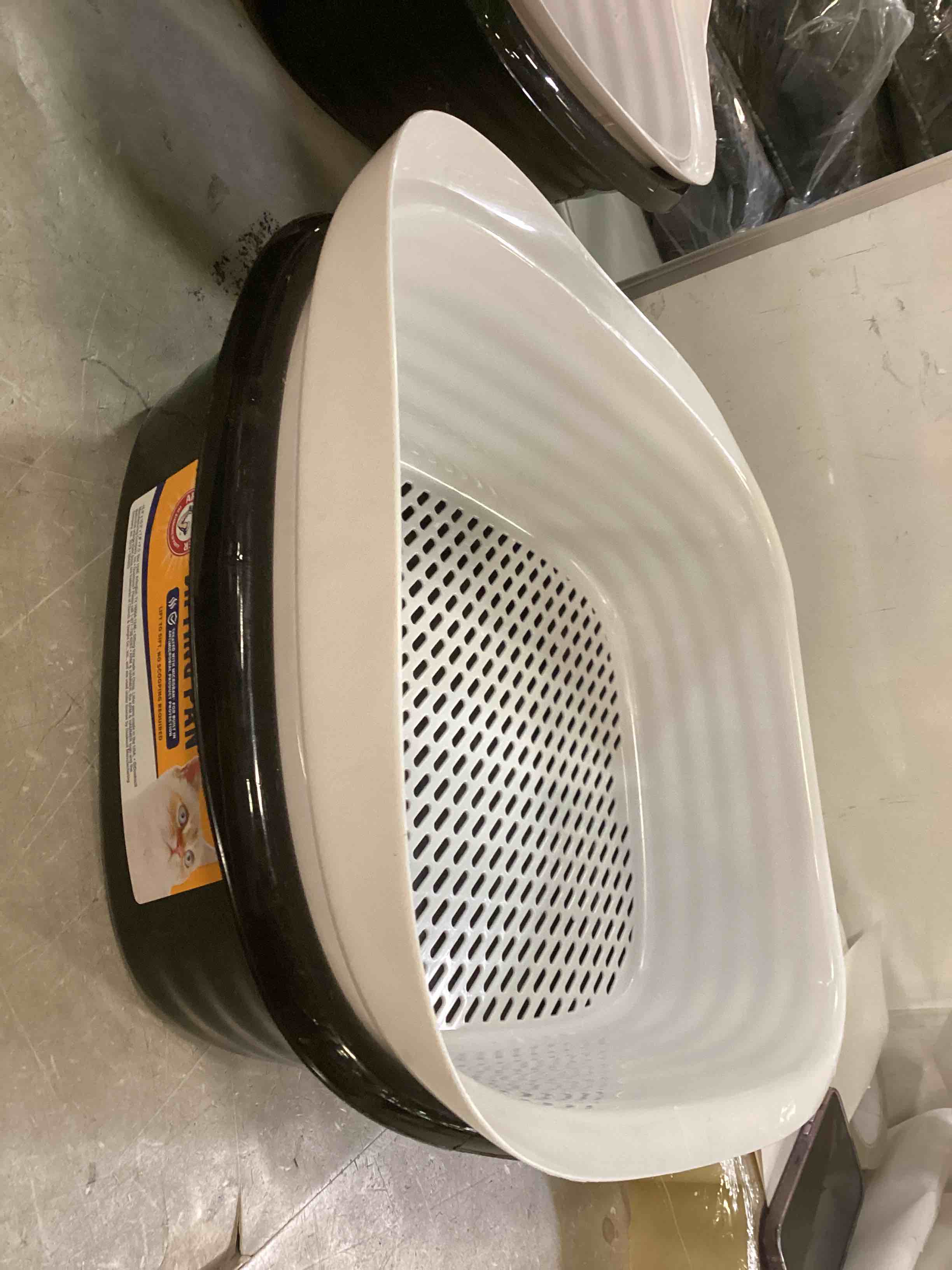 Arm & Hammer Light Gray Sifting Cat Litter Box Large 15.21 W x 18 L