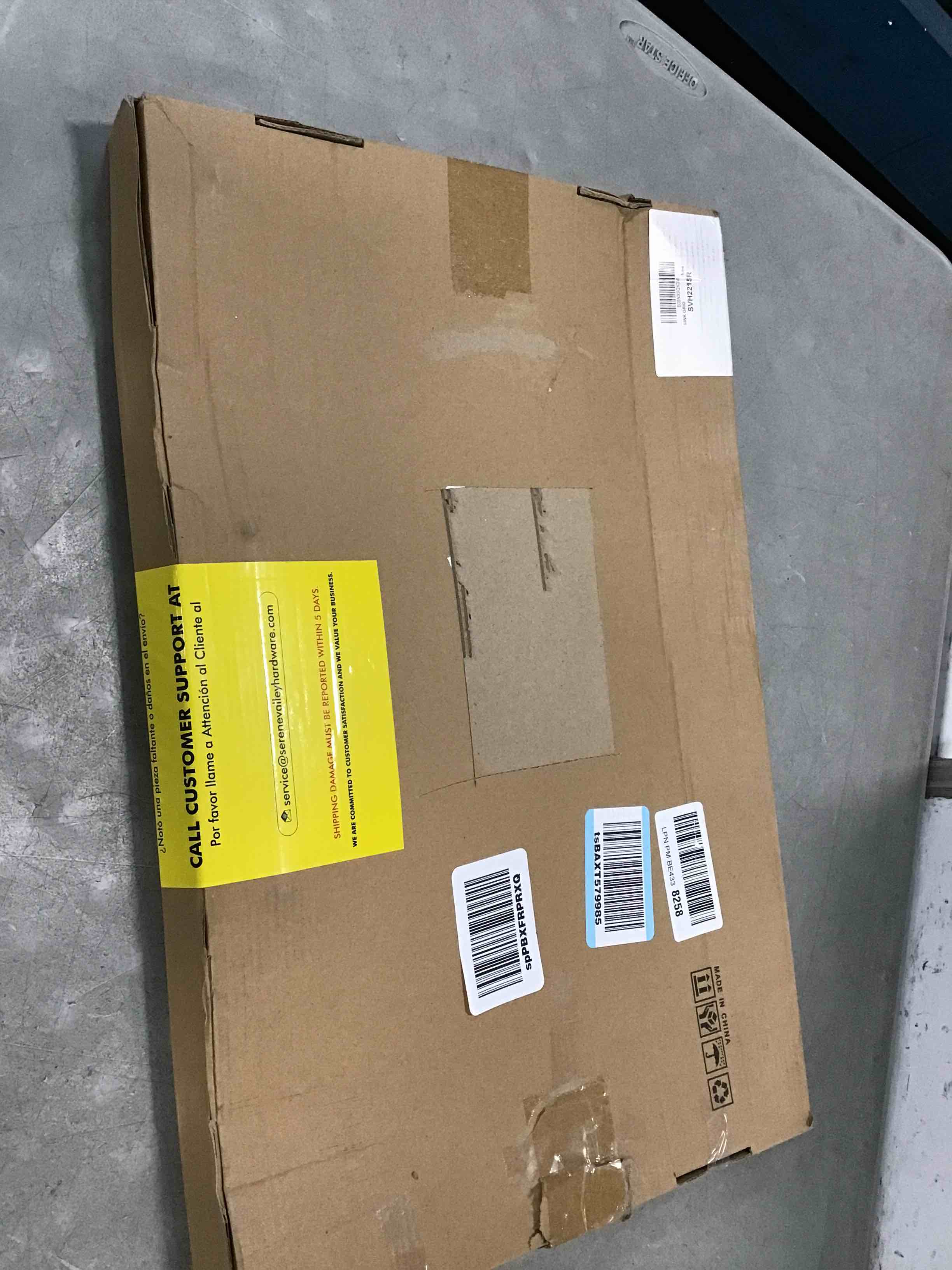 https://s3.amazonaws.com/lotting-images-prod/bidfta/PPE0022297_1726807155981.jpeg