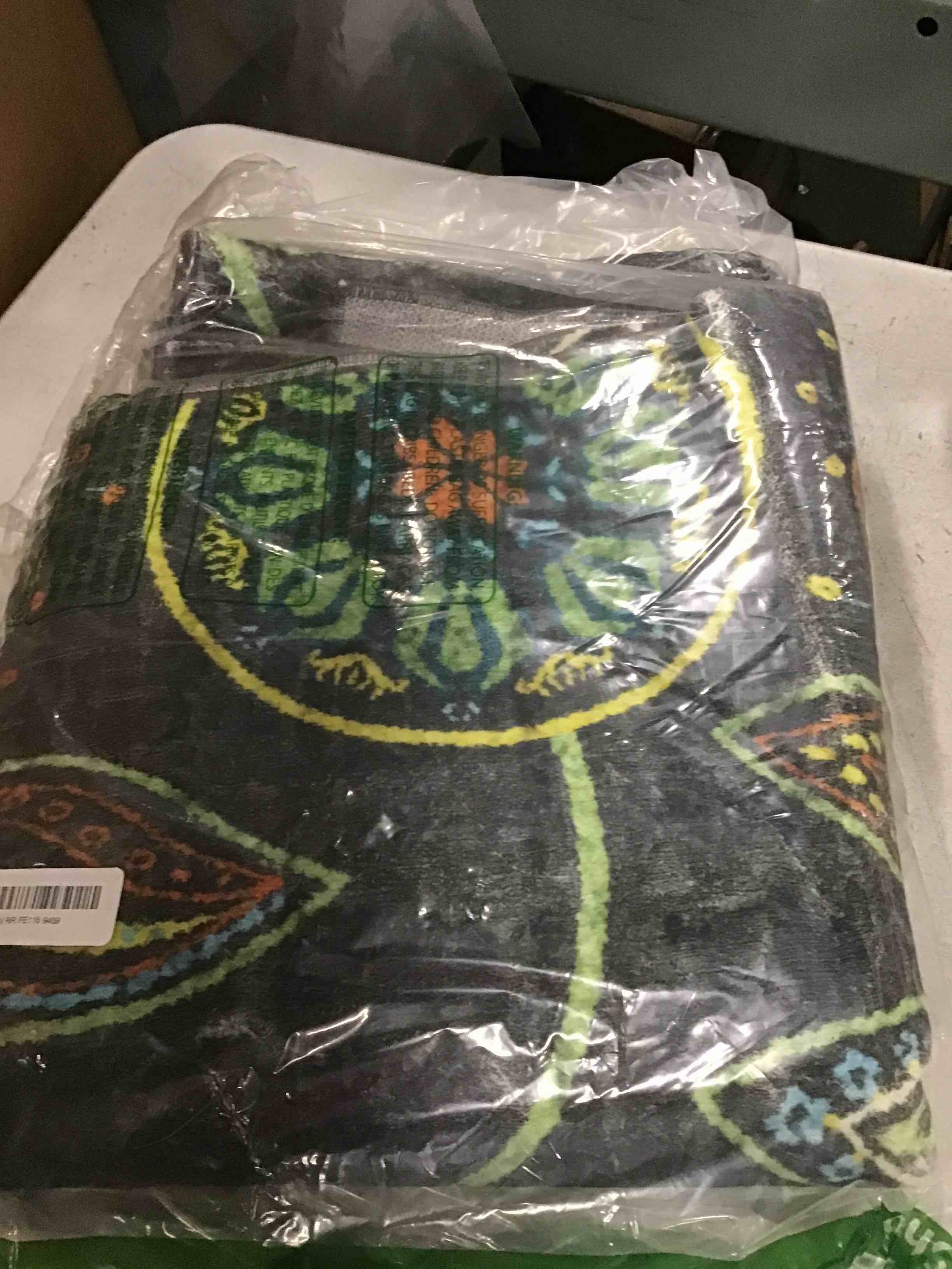 https://s3.amazonaws.com/lotting-images-prod/bidfta/PPE0022719_1726549060498.jpeg