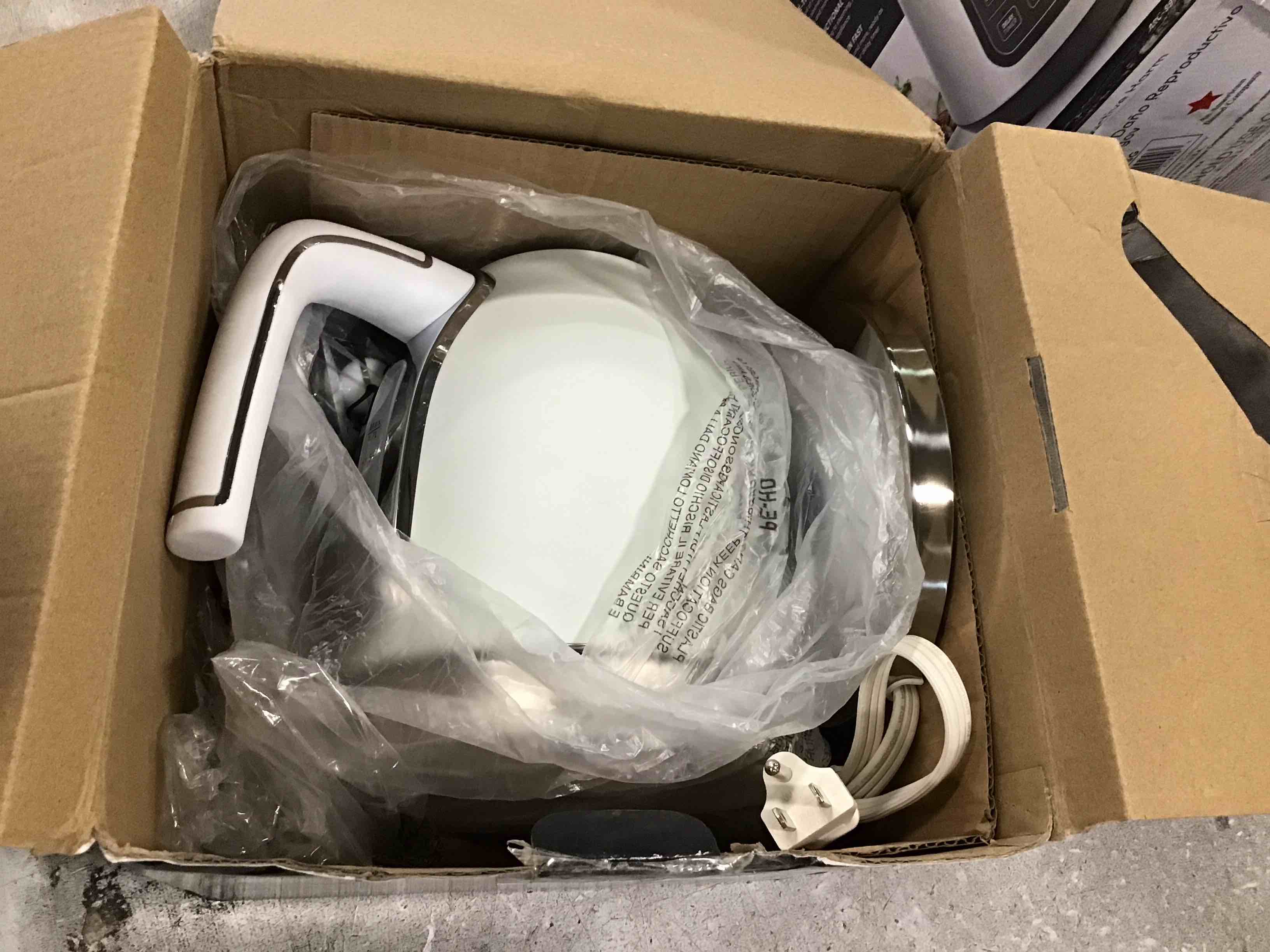 https://s3.amazonaws.com/lotting-images-prod/bidfta/PPE0023261_1725108008515.jpeg