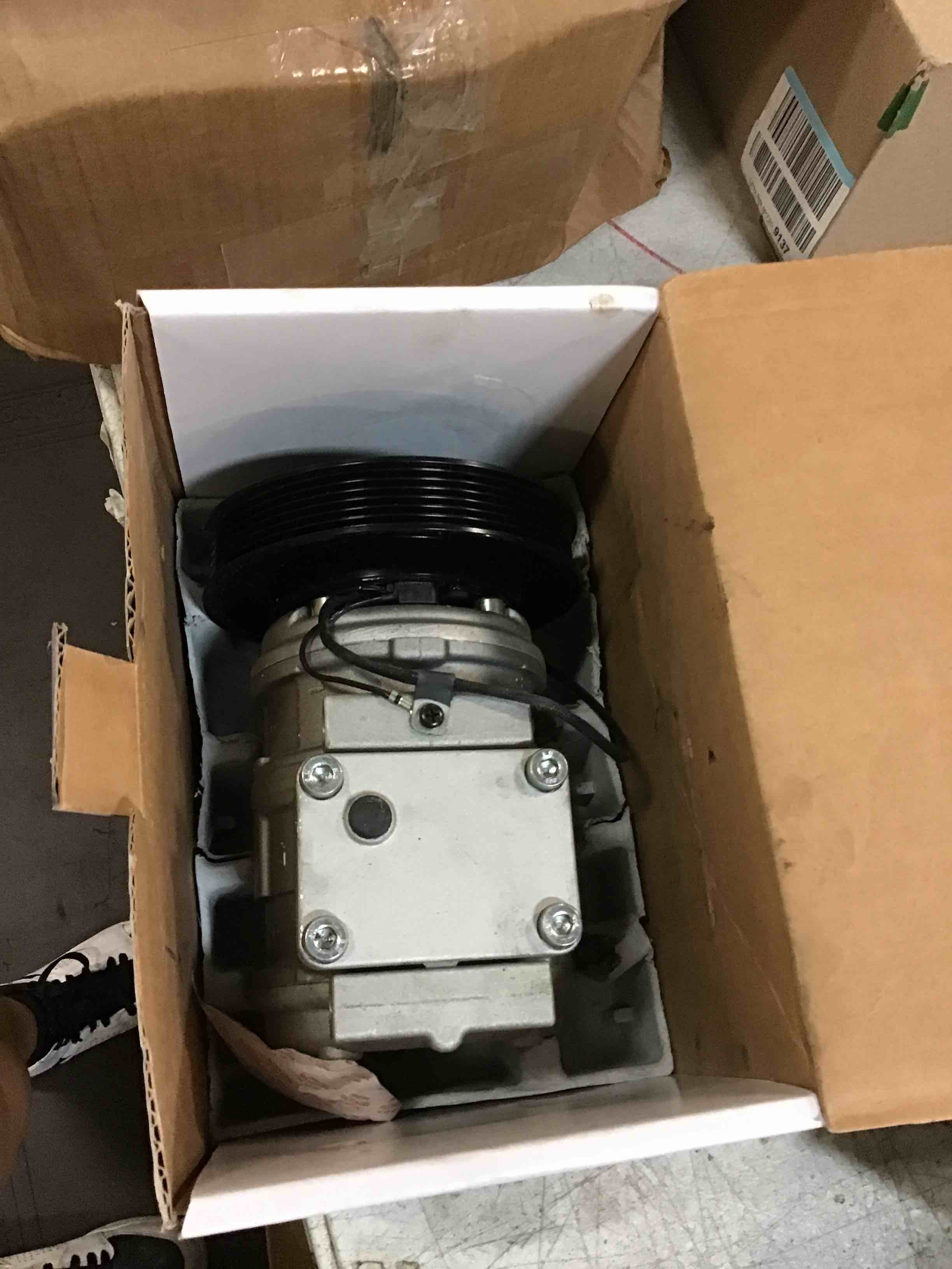 https://s3.amazonaws.com/lotting-images-prod/bidfta/PPE0023808_1724734518448.jpeg