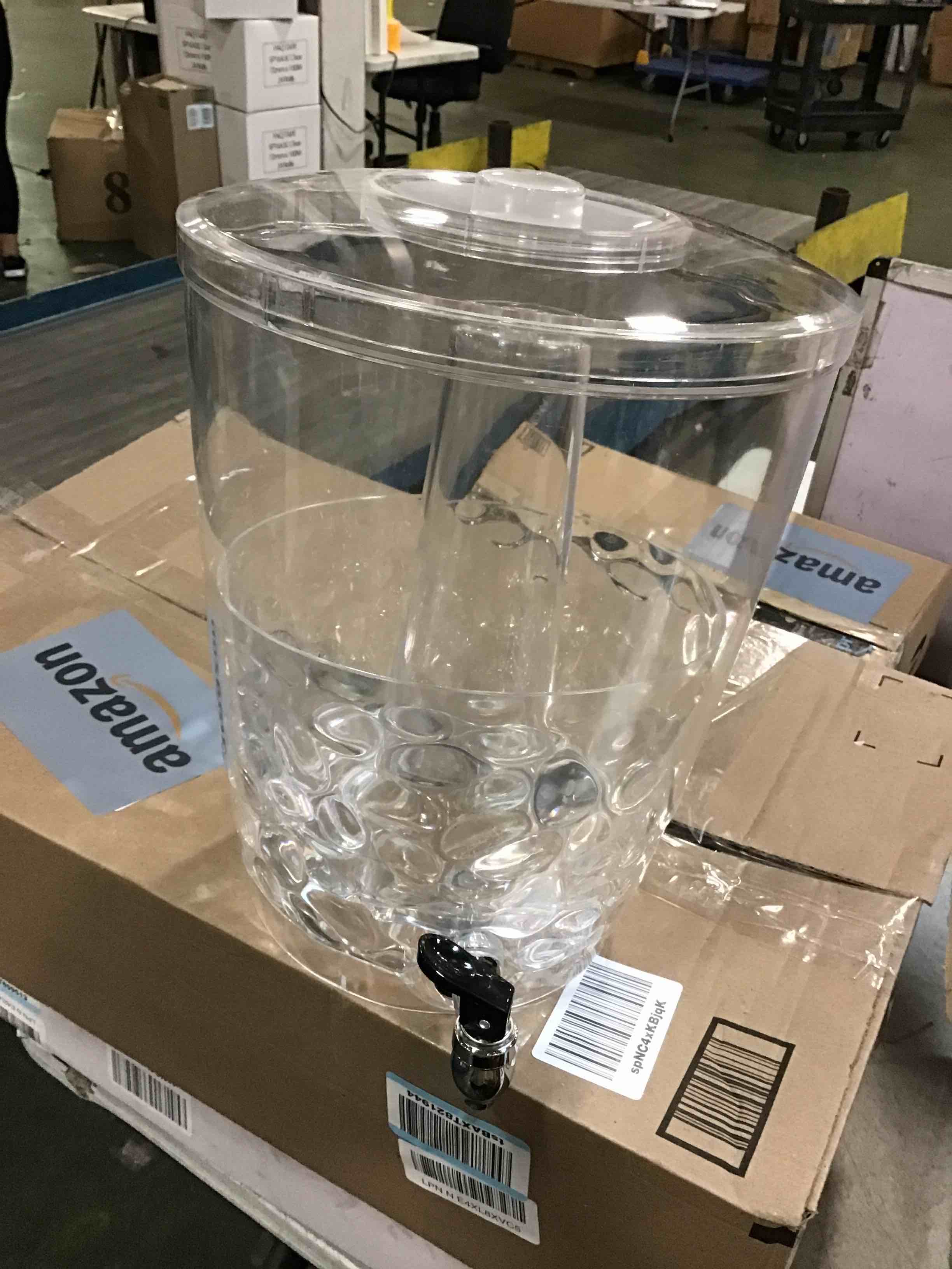 https://s3.amazonaws.com/lotting-images-prod/bidfta/PPE0023878_1724723213266.jpeg