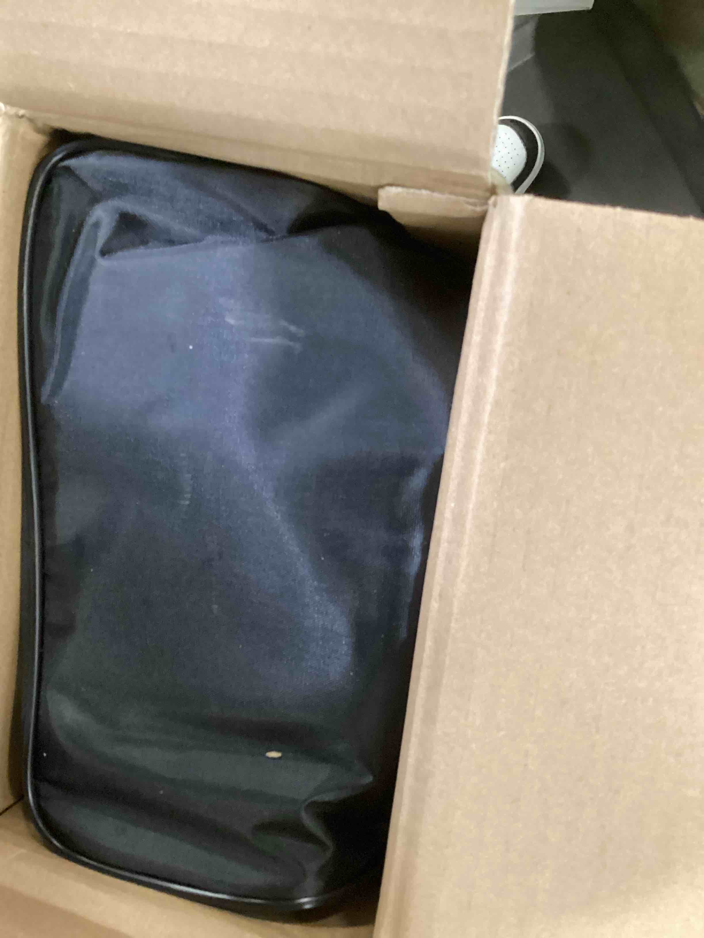 https://s3.amazonaws.com/lotting-images-prod/bidfta/PPE0024023_1724687986399.jpeg