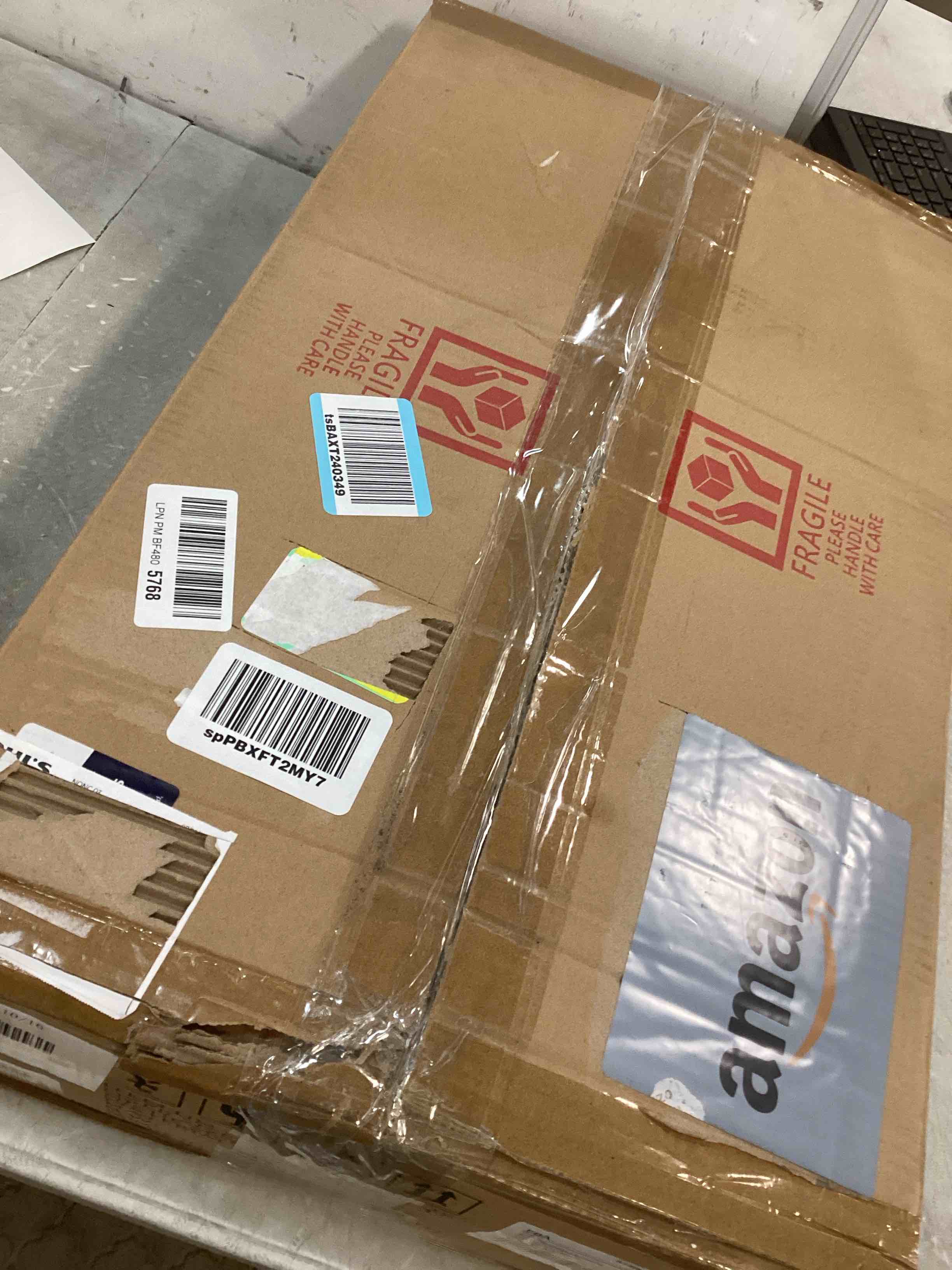 https://s3.amazonaws.com/lotting-images-prod/bidfta/PPE0024900_1724183041364.jpeg